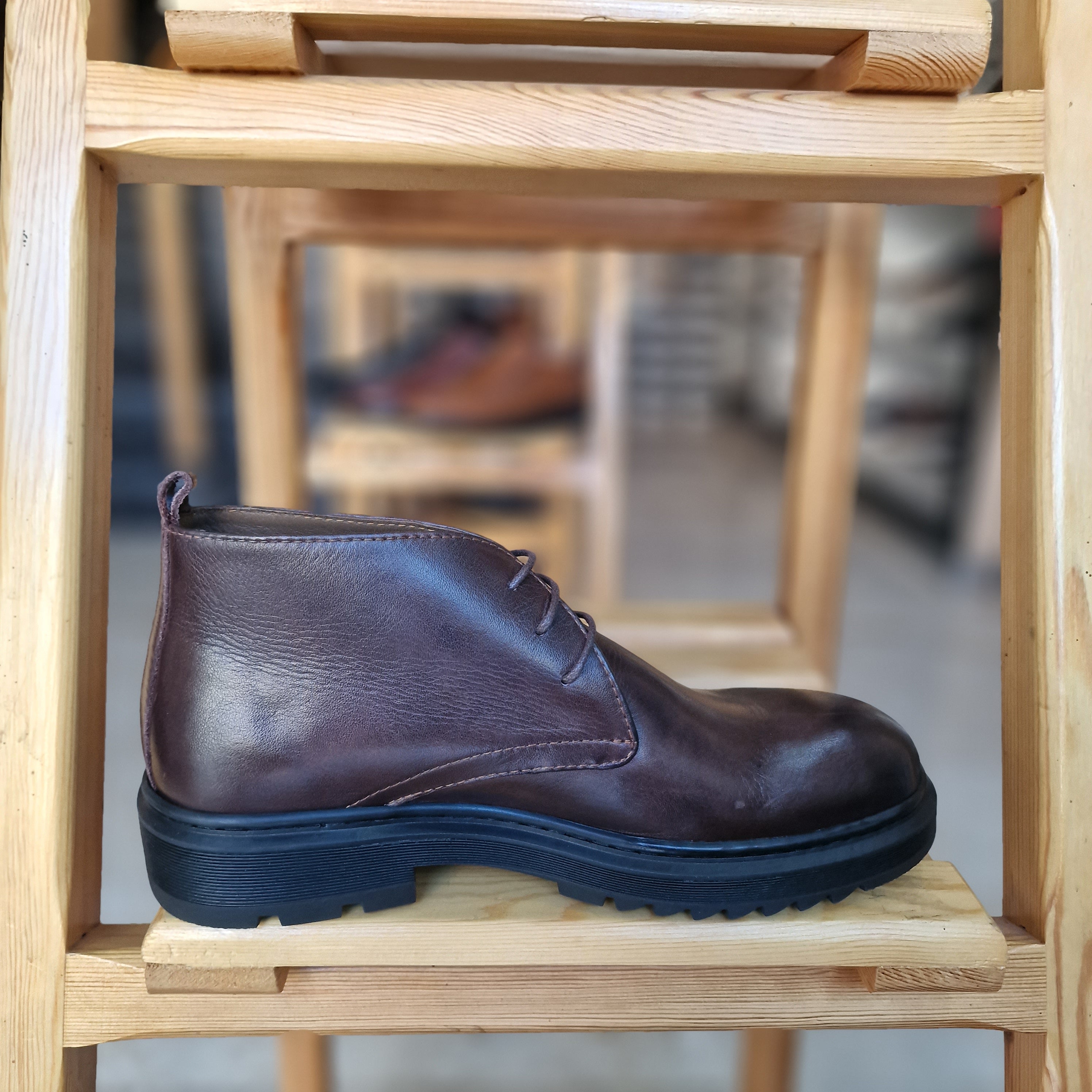 Ref: 004 Bottine en Cuir MARRON FONCE FR JTD