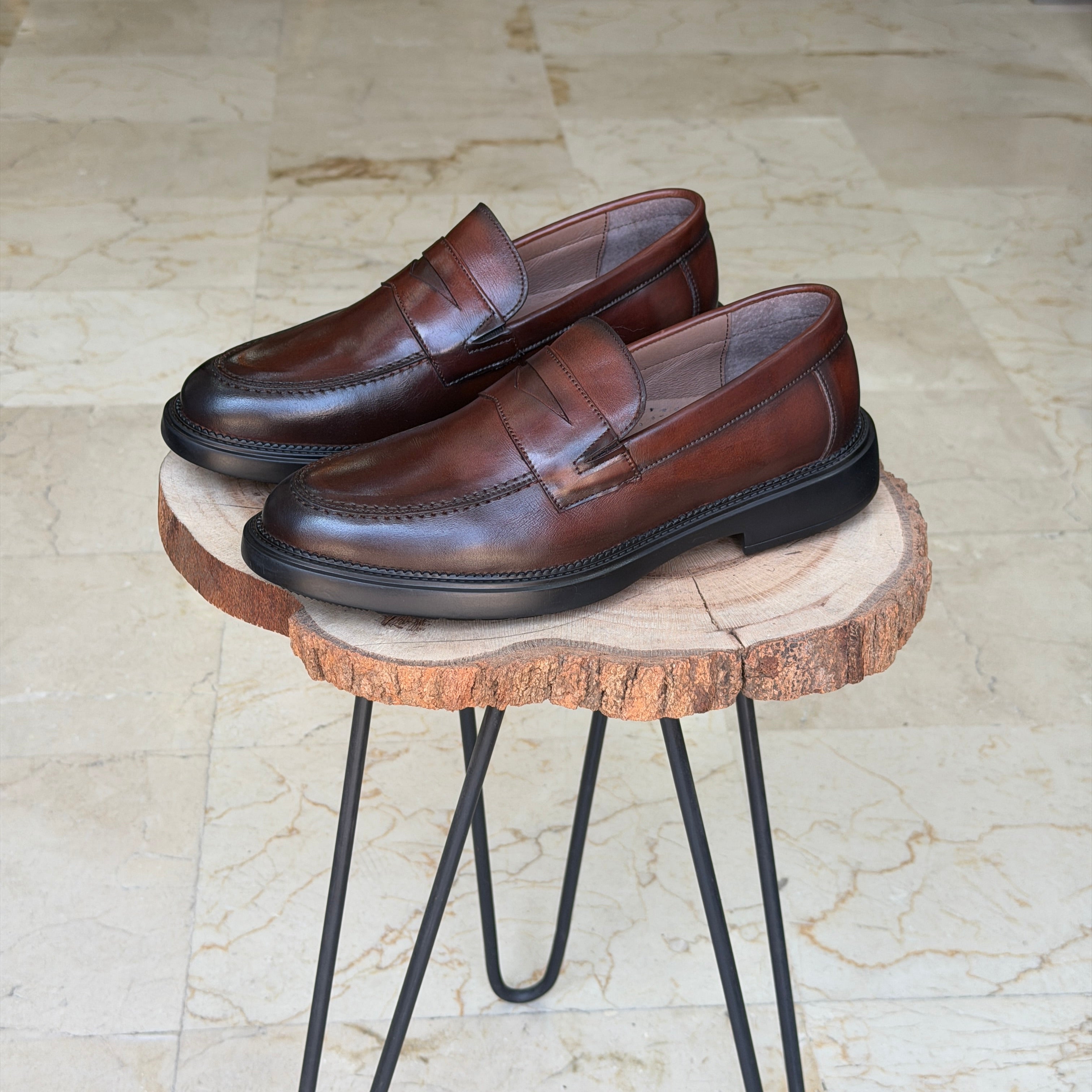 CHAUSSURES EN CUIR VÈRITABLES 017 Taba