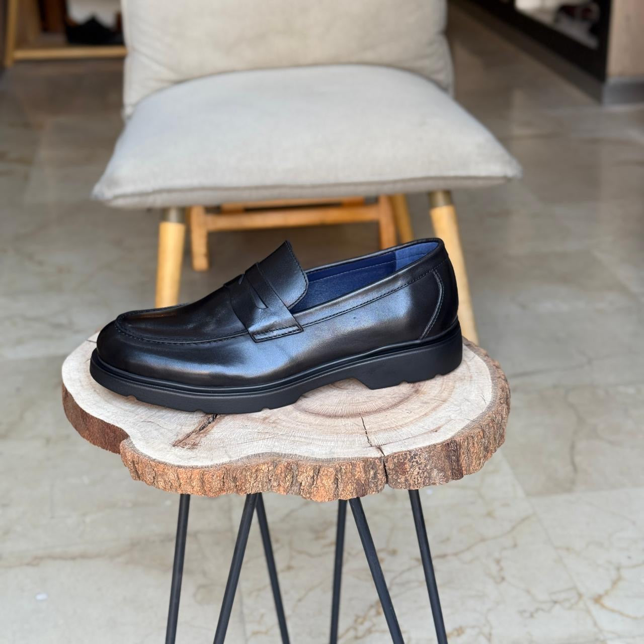 CHAUSSURES EN CUIR VÈRITABLES 109 NOIR