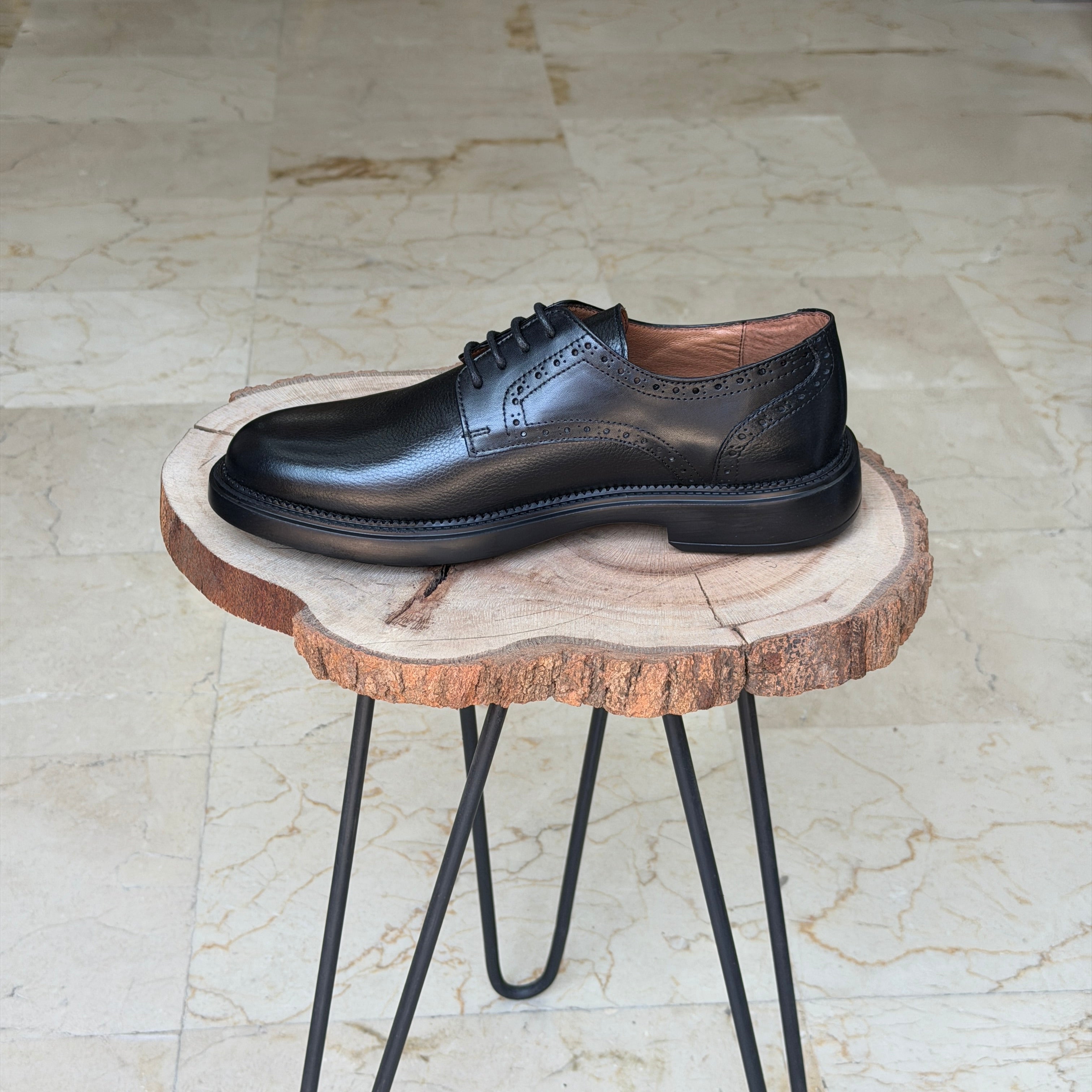 CHAUSSURES EN CUIR VÈRITABLES 467 NOIR