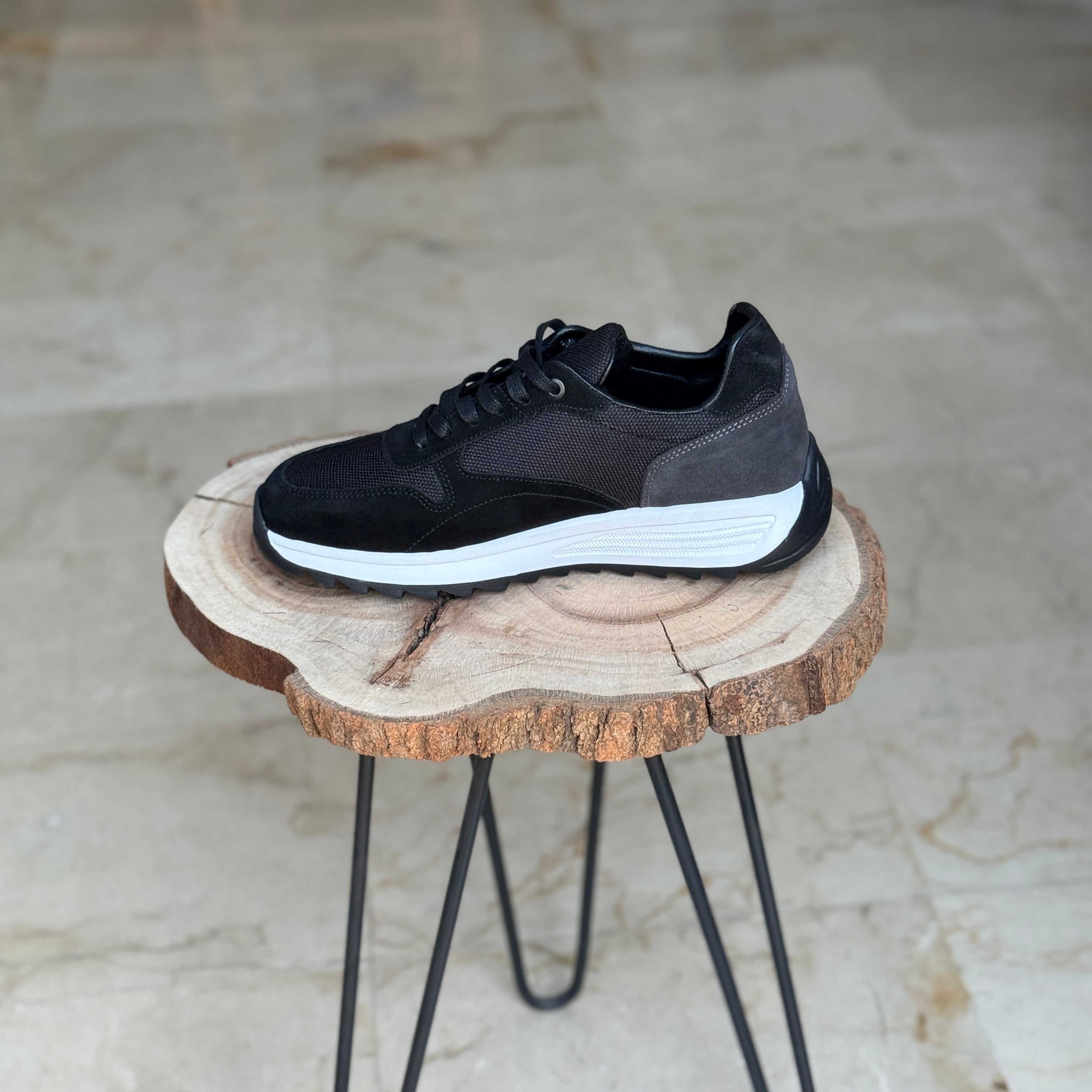 BASKET EN CUIR 915 N&B