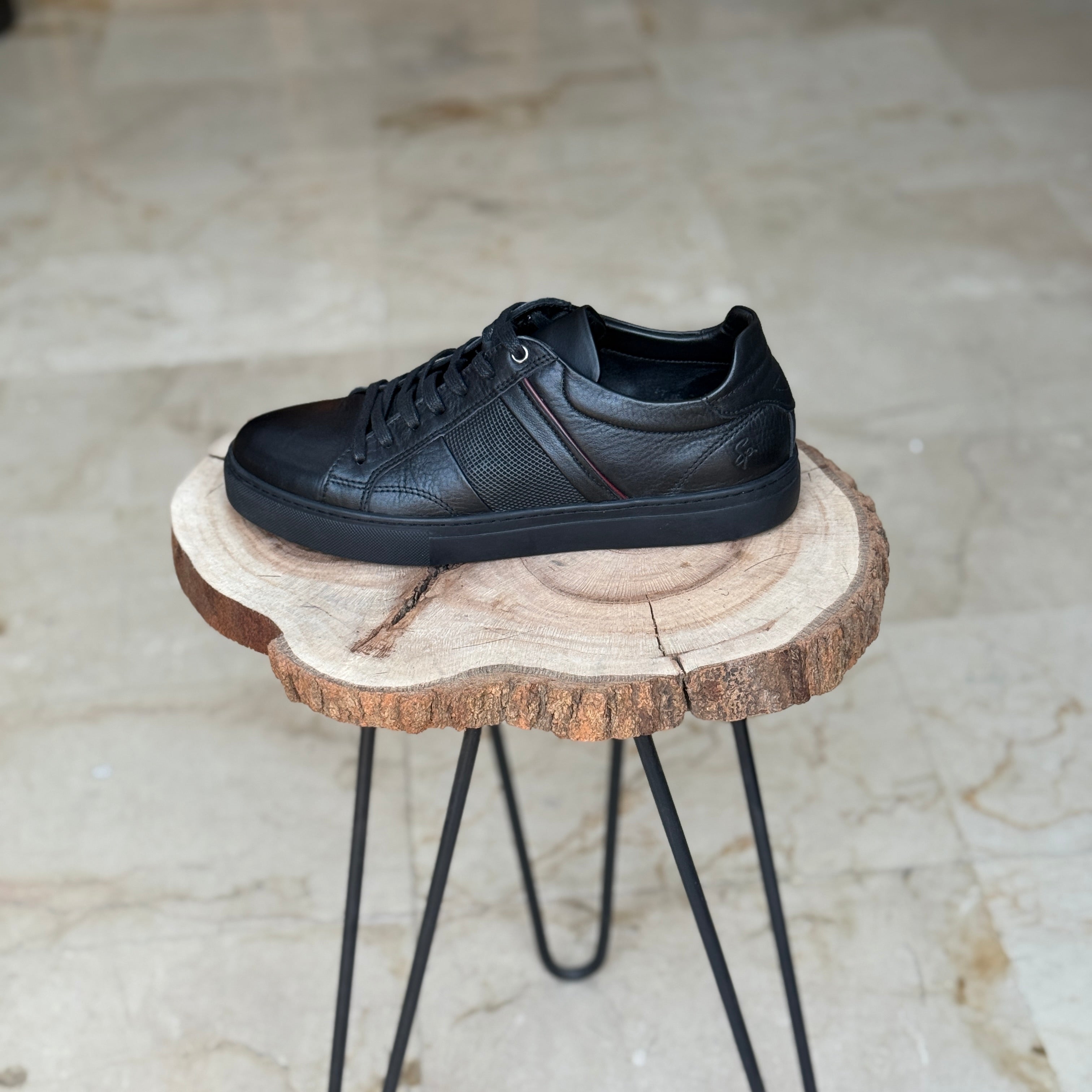 BASKET EN CUIR 718 NOIR