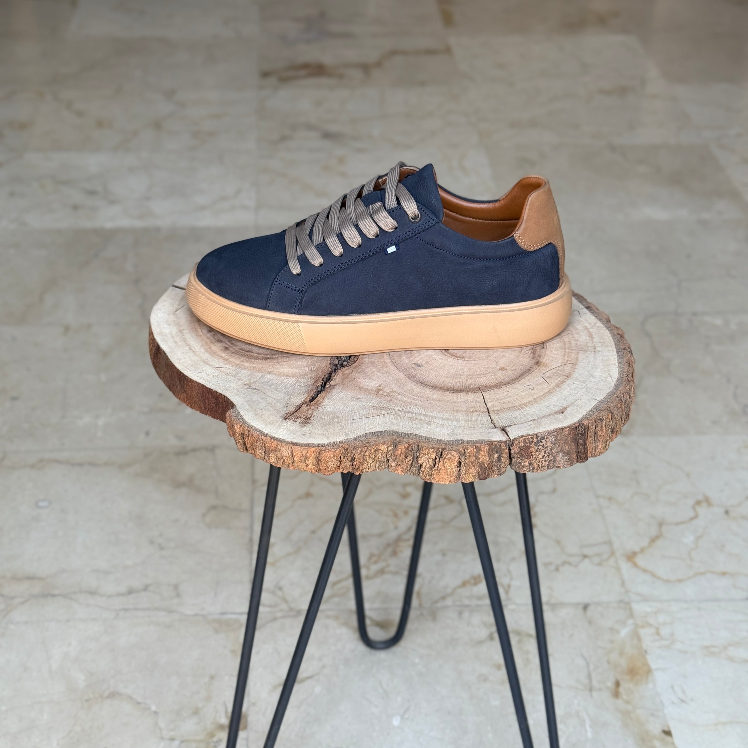 BASKET EN CUIR 528 BLEU NUBUCK