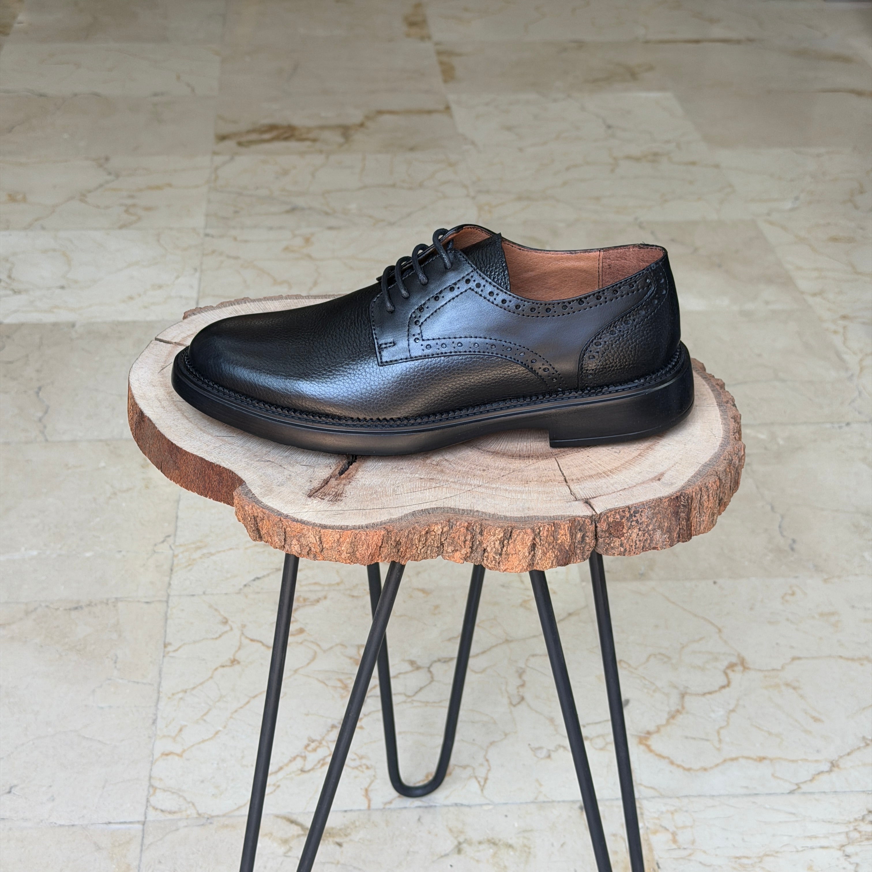 CHAUSSURES EN CUIR VÈRITABLES 467 NOIR