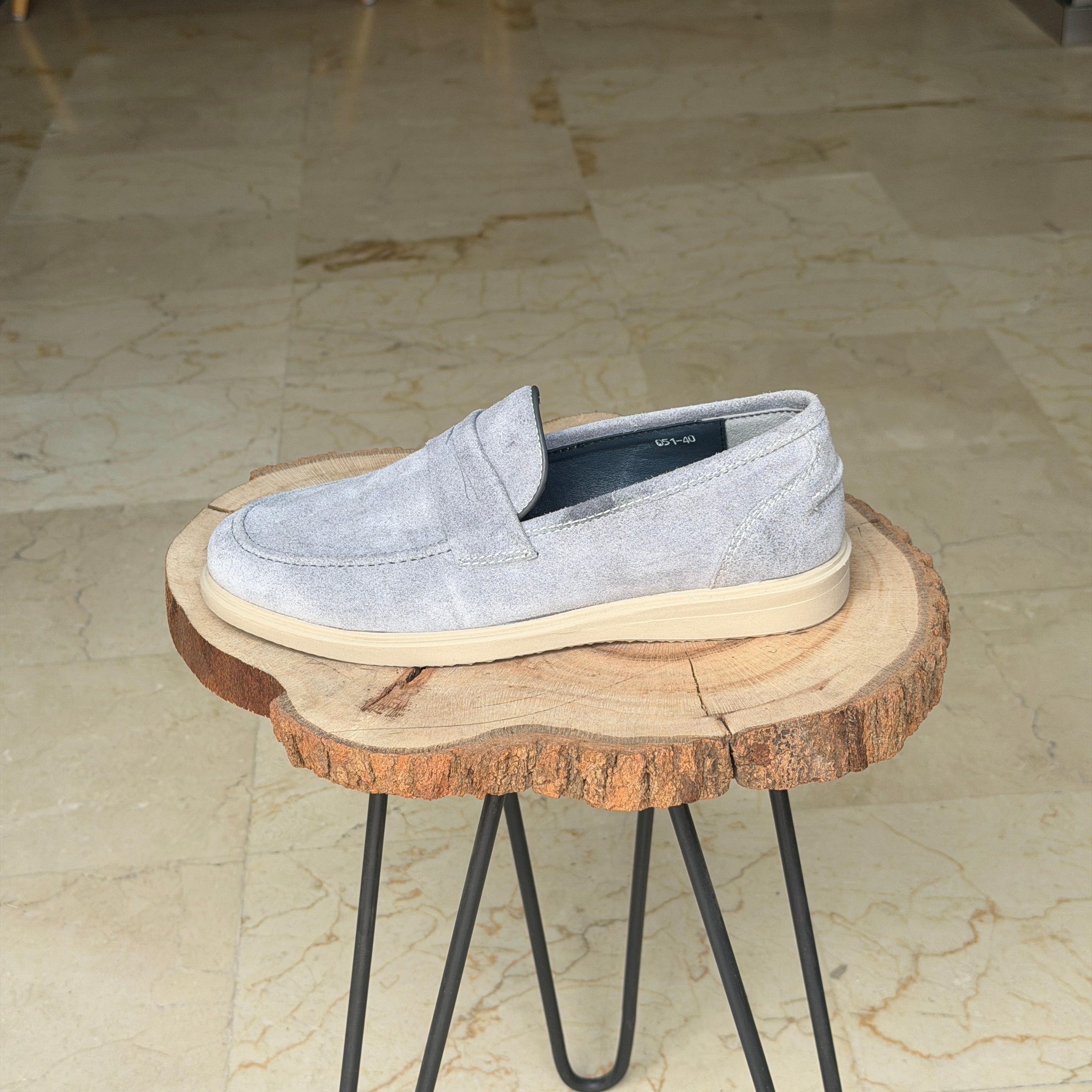 MOCASSIN EN DAIM BERLIN 051 GRIS - Shopilo Shoes