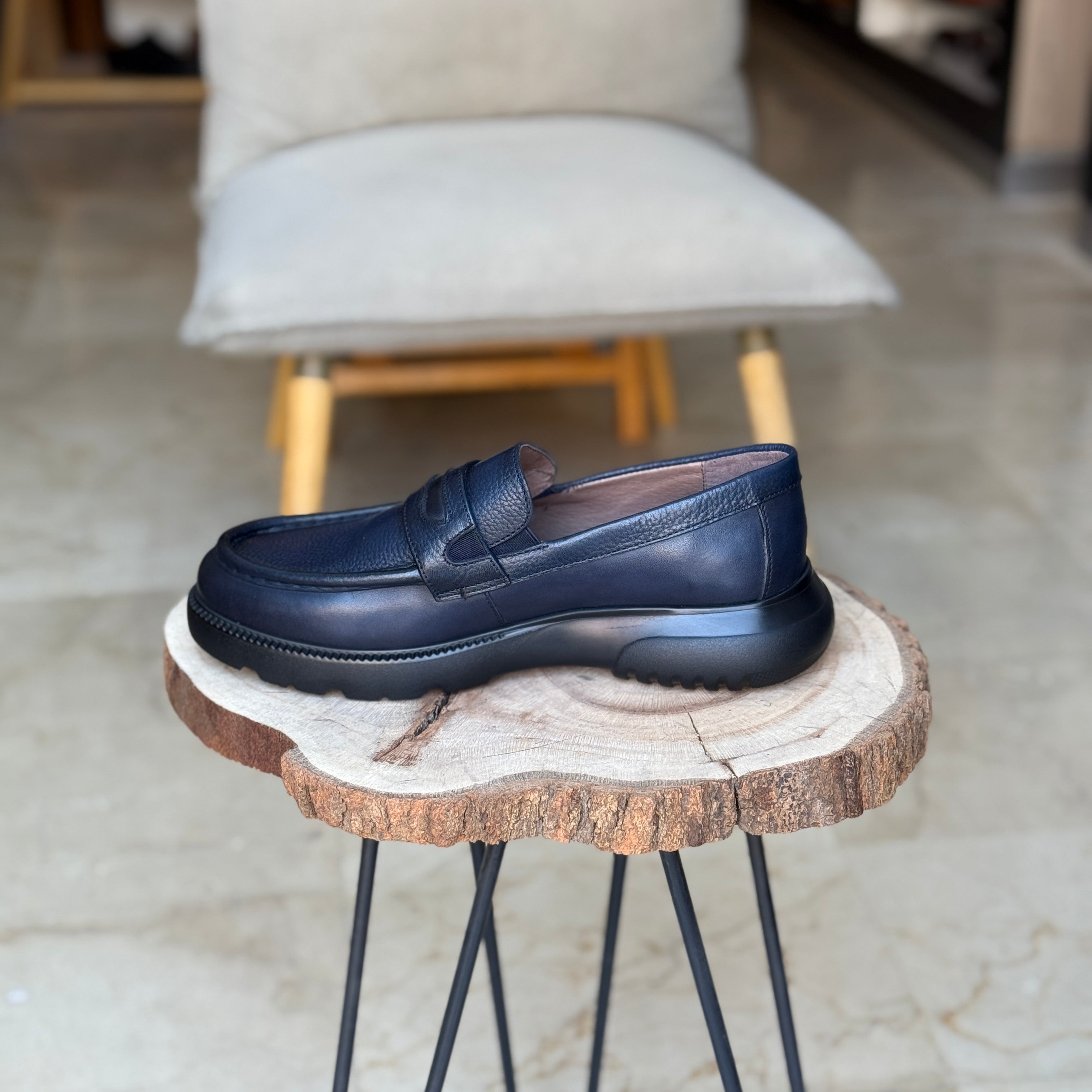CHAUSSURES EN CUIR VÈRITABLES 437 BLEU