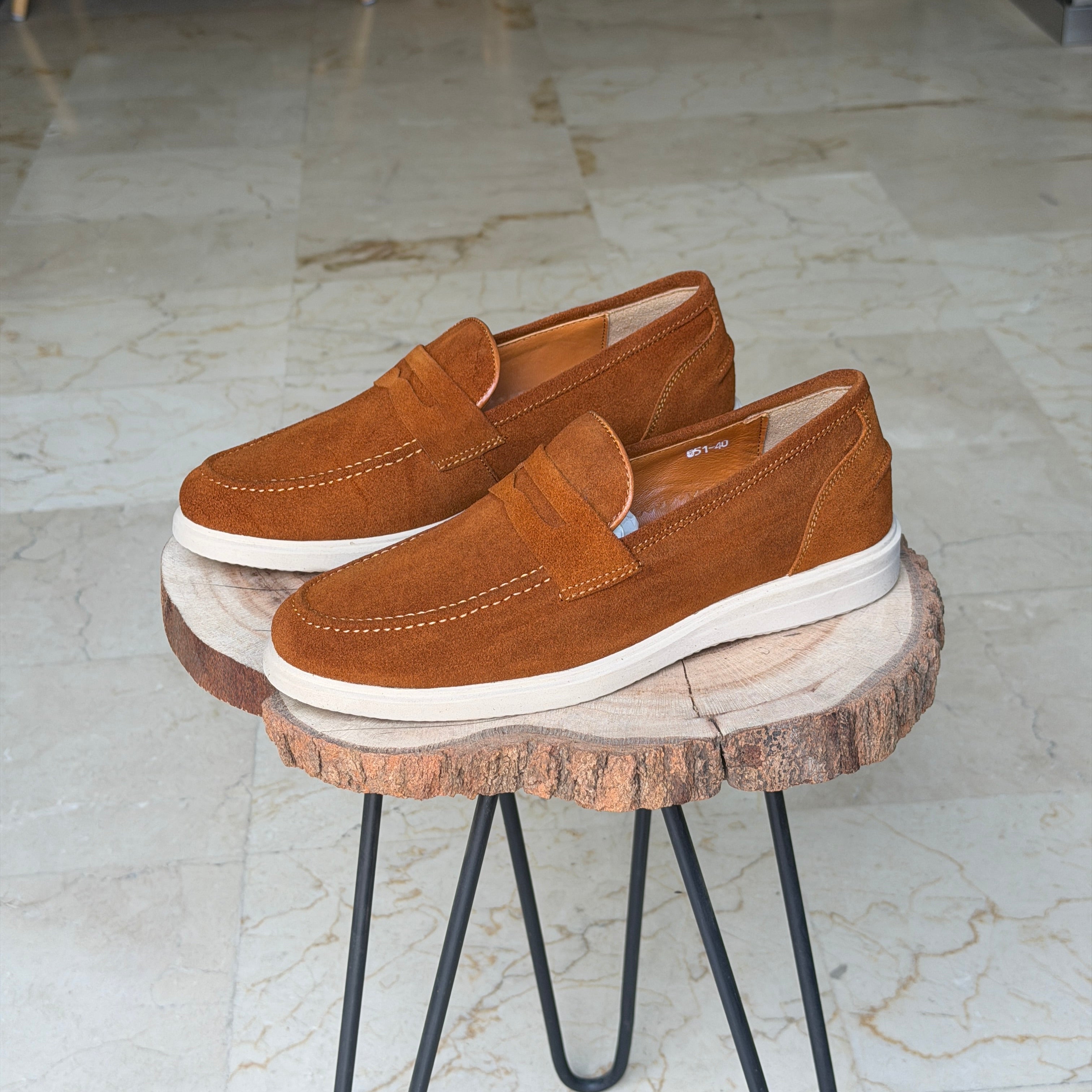 MOCASSIN EN DAIM BERLIN 051 TABA - Shopilo Shoes