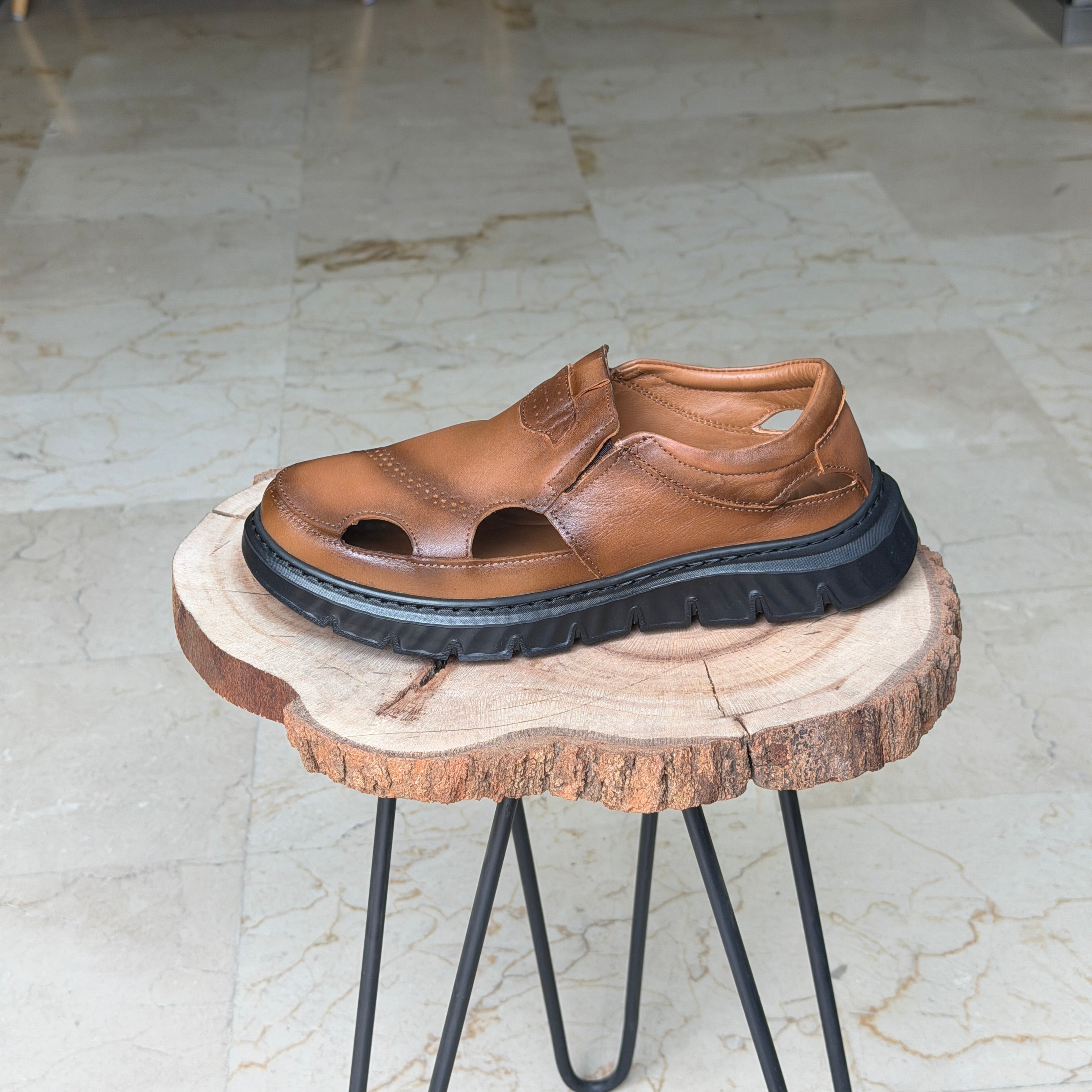 SANDALE EN CUIR Garabia Taba - Shopilo Shoes