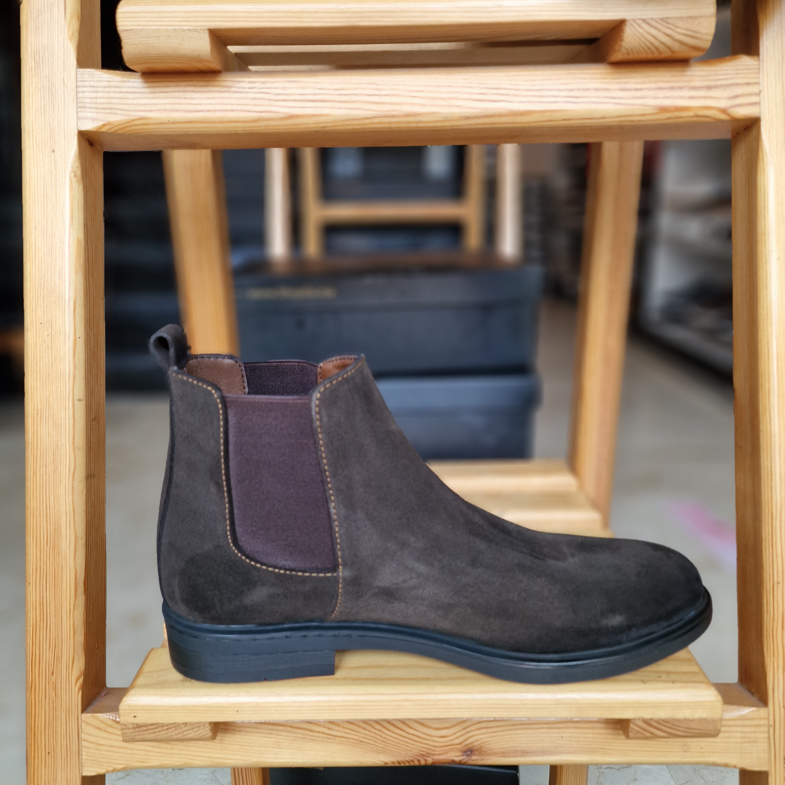REF: 6040 PRO BOTTINE EN CUIR DAIM MARRON FONCE TX