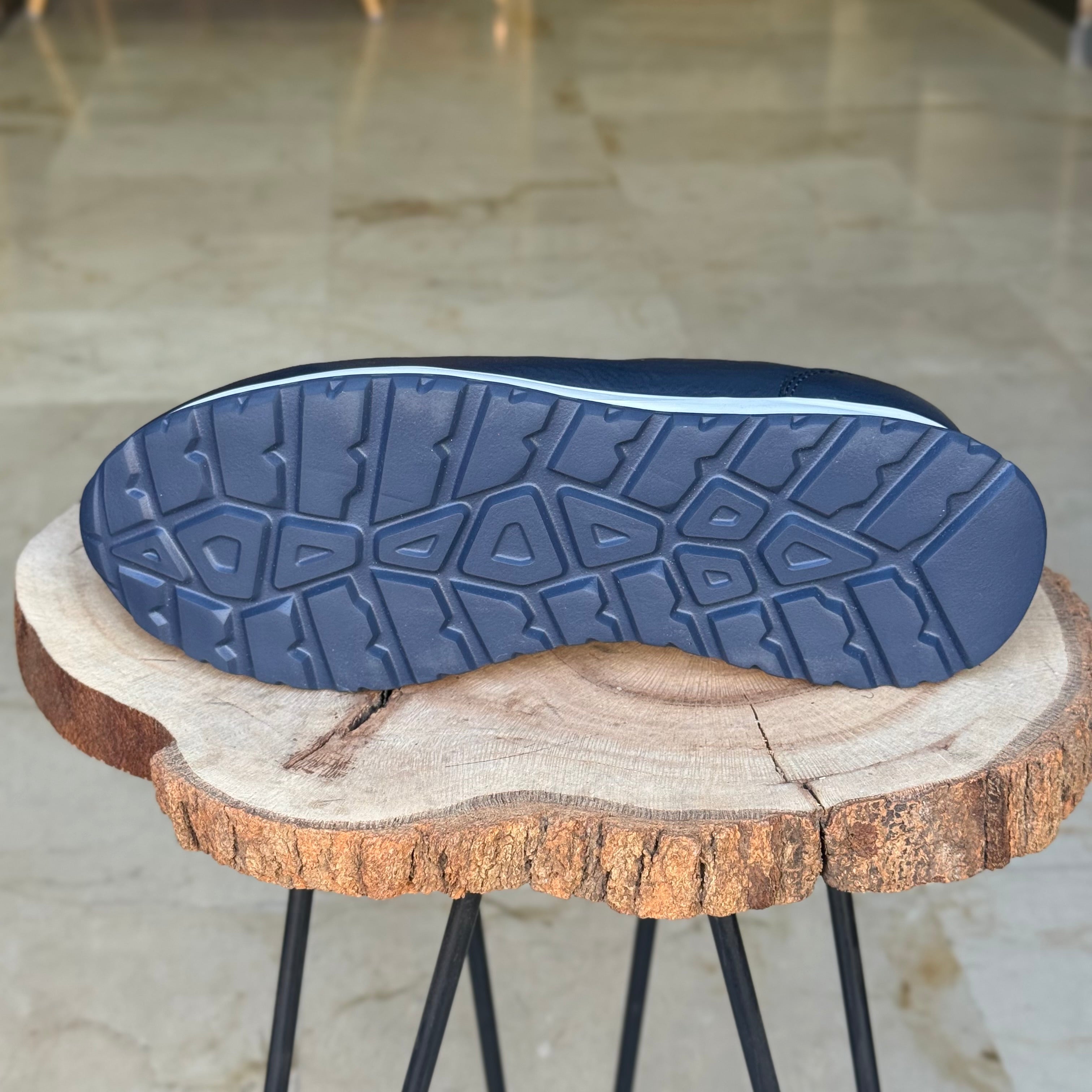 Basket en cuir - 934 BLEU