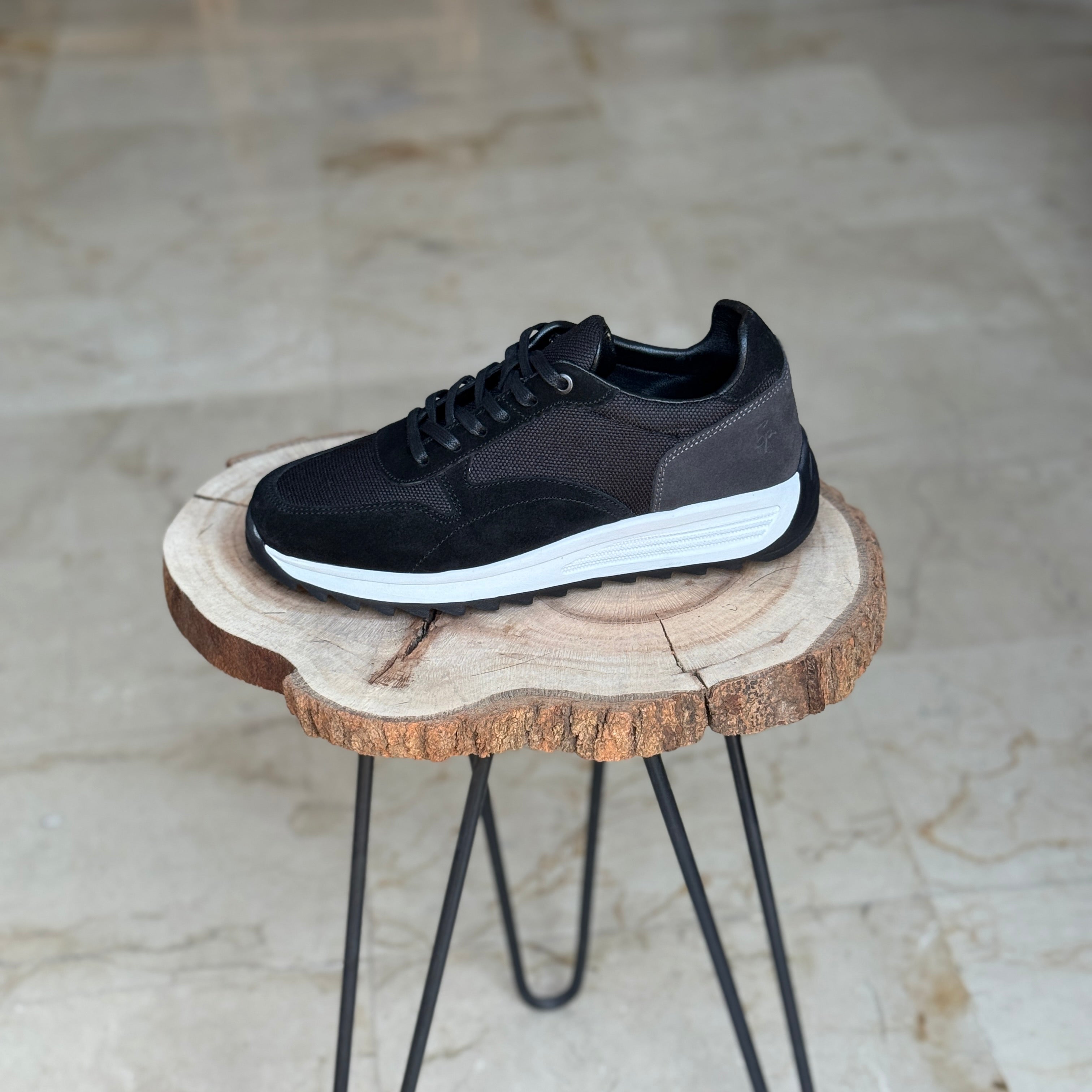 BASKET EN CUIR 915 N&B