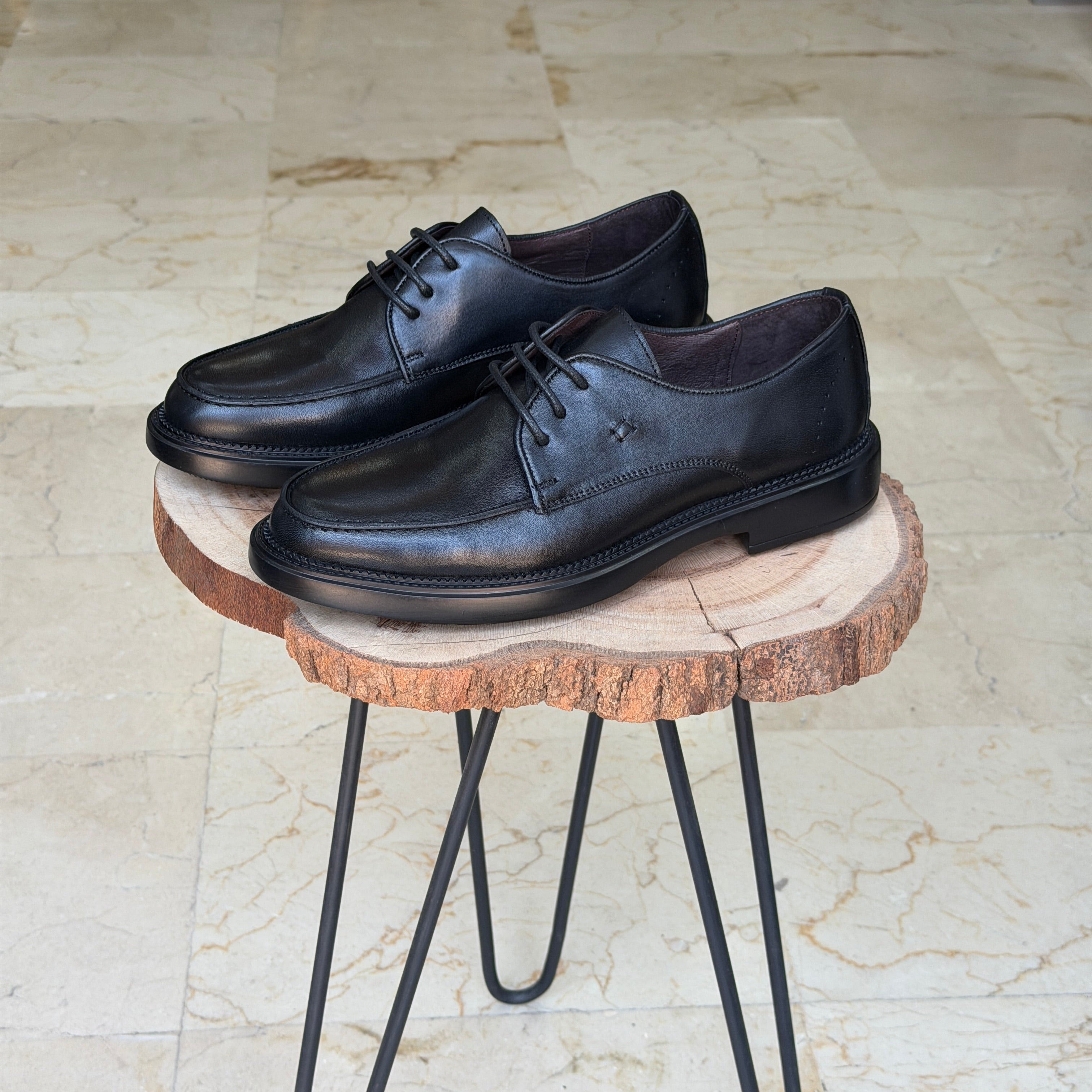 CHAUSSURES EN CUIR VÈRITABLES 060 noir