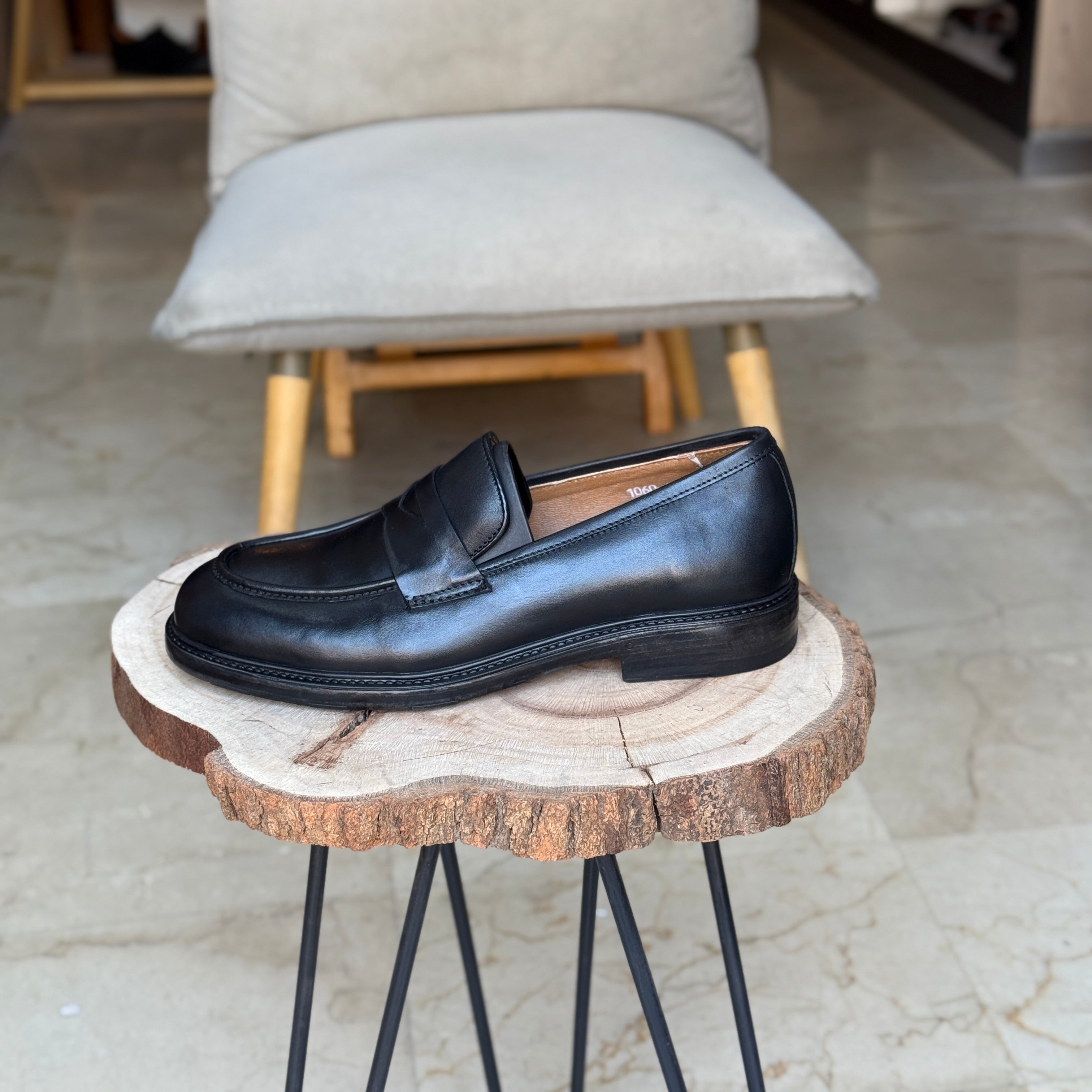 CHAUSSURES EN CUIR VÈRITABLES REF: IT1060 NOIR