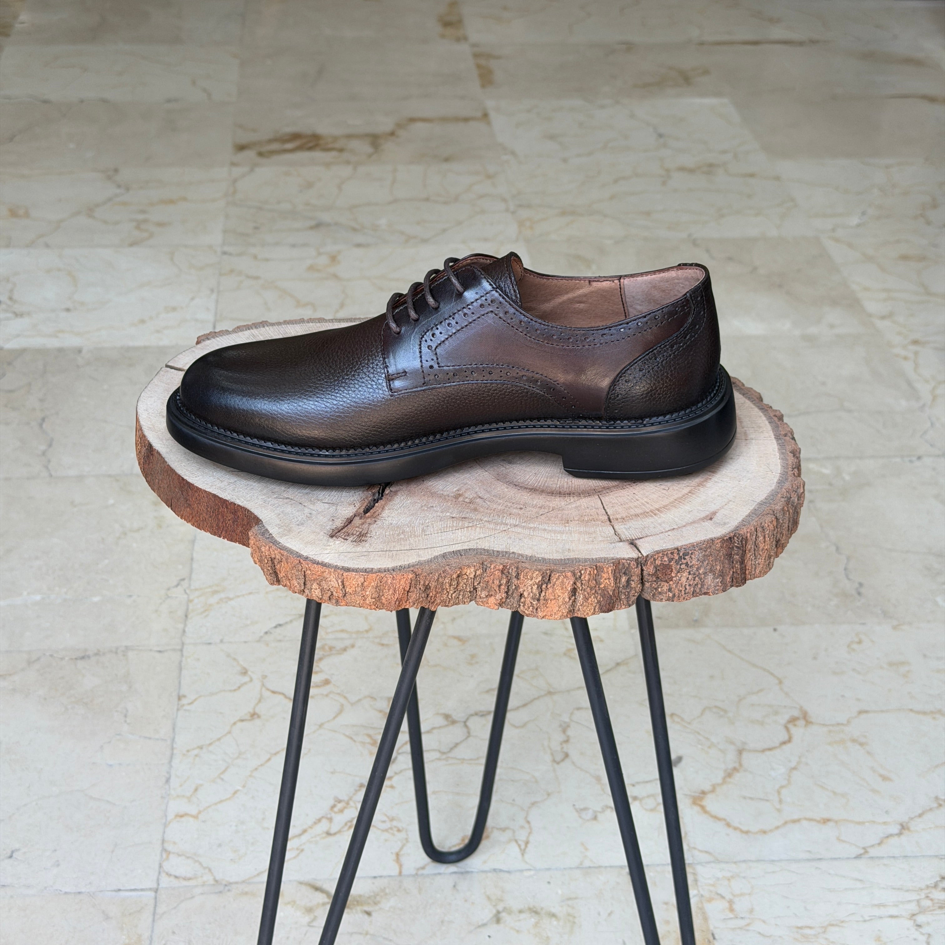 CHAUSSURES EN CUIR VÈRITABLES 467 MARRON