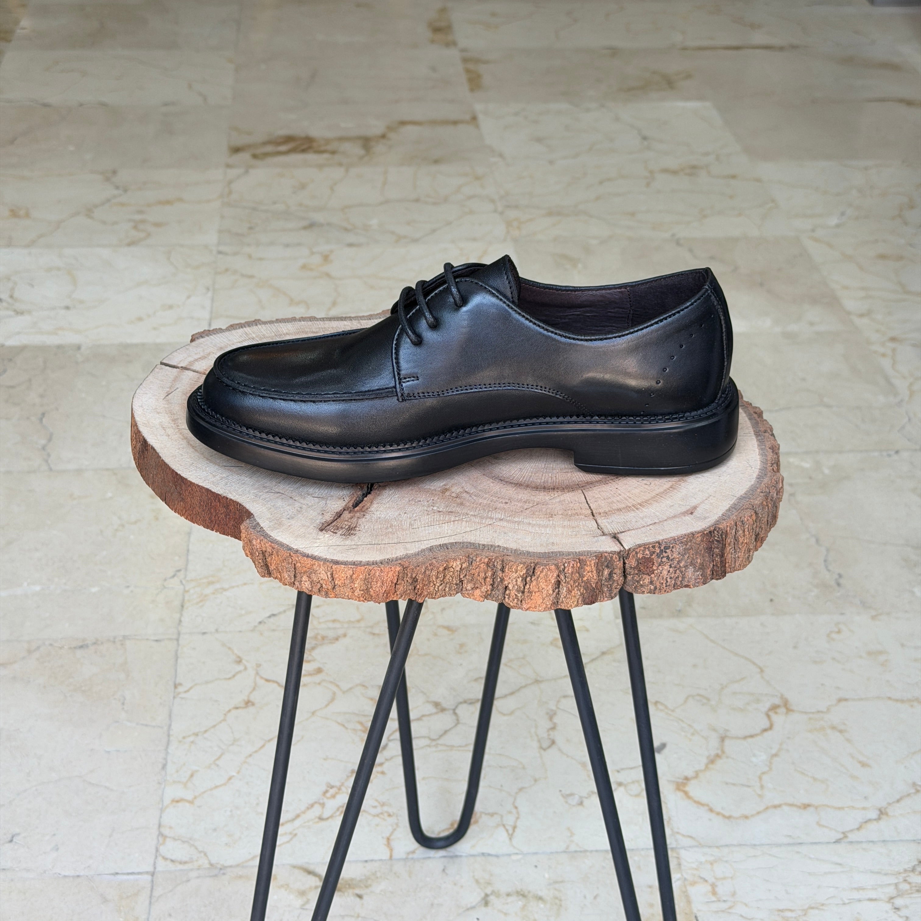 CHAUSSURES EN CUIR VÈRITABLES 060 noir