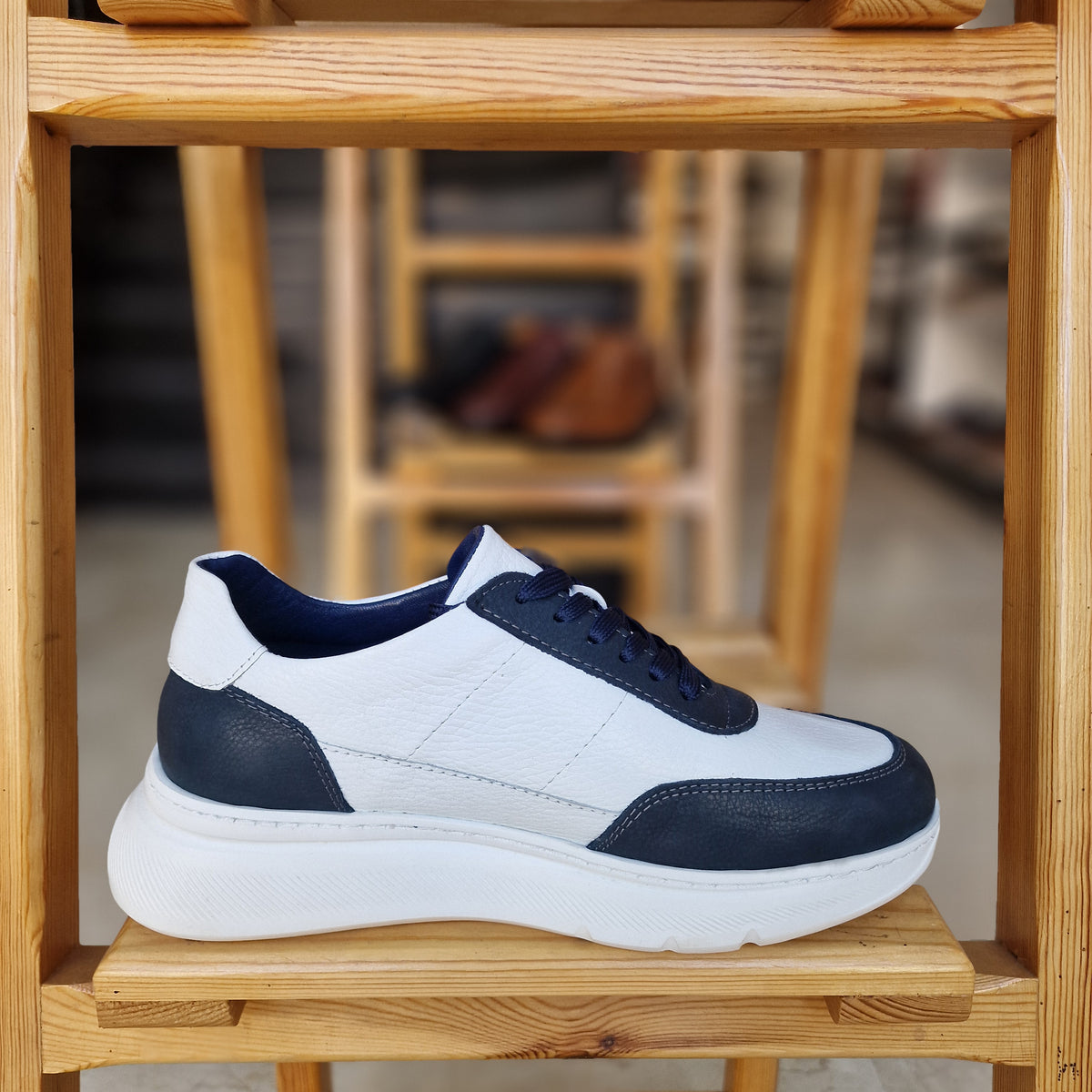 Basket Jevana En Cuir Blanc - Bleu - 1008 Eva - Shopilo Shoes