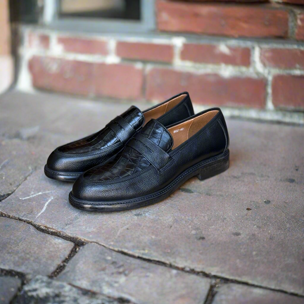 Chaussures_en_cuir_noir_classique_confort_et_durabilit