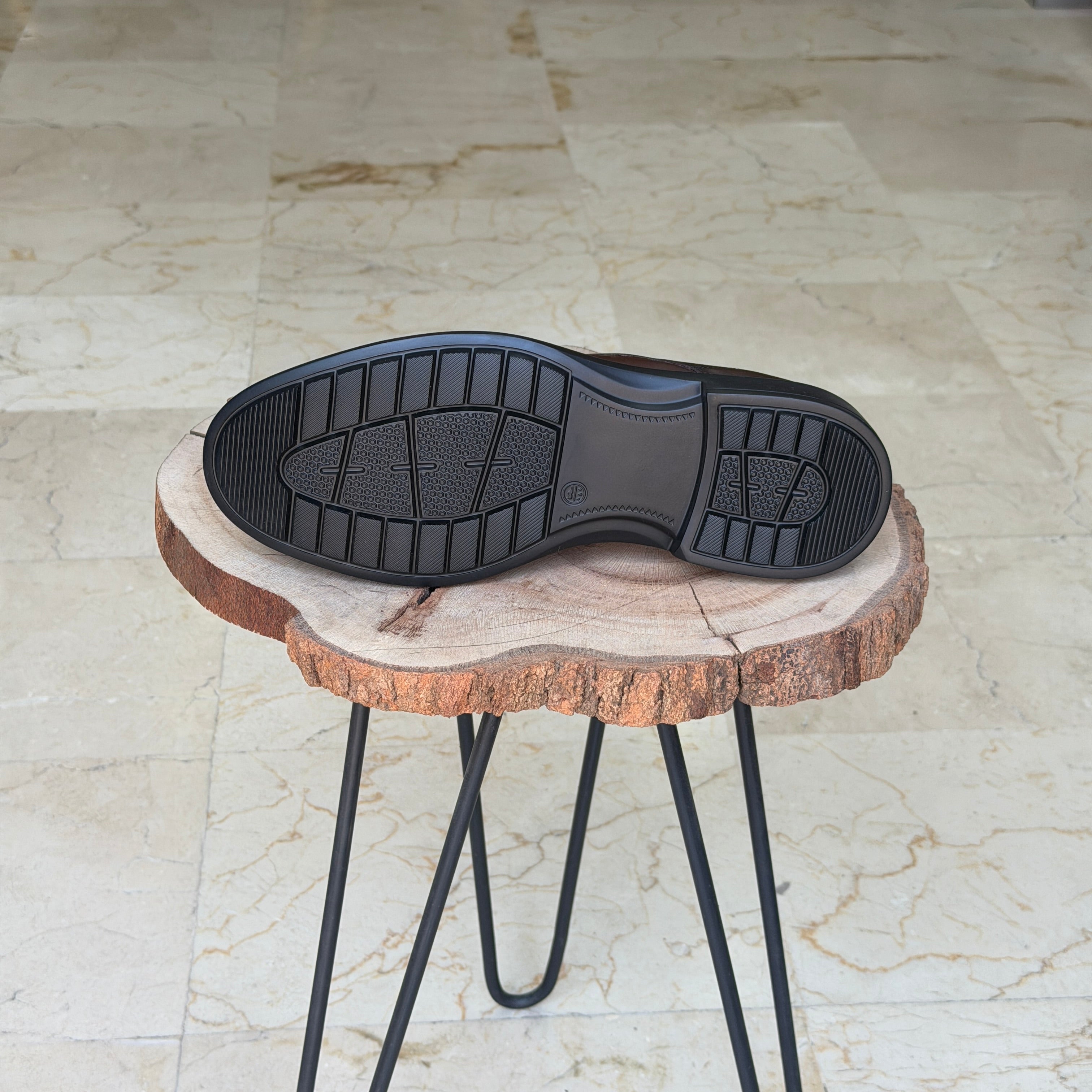CHAUSSURES EN CUIR VÈRITABLES 041 taba