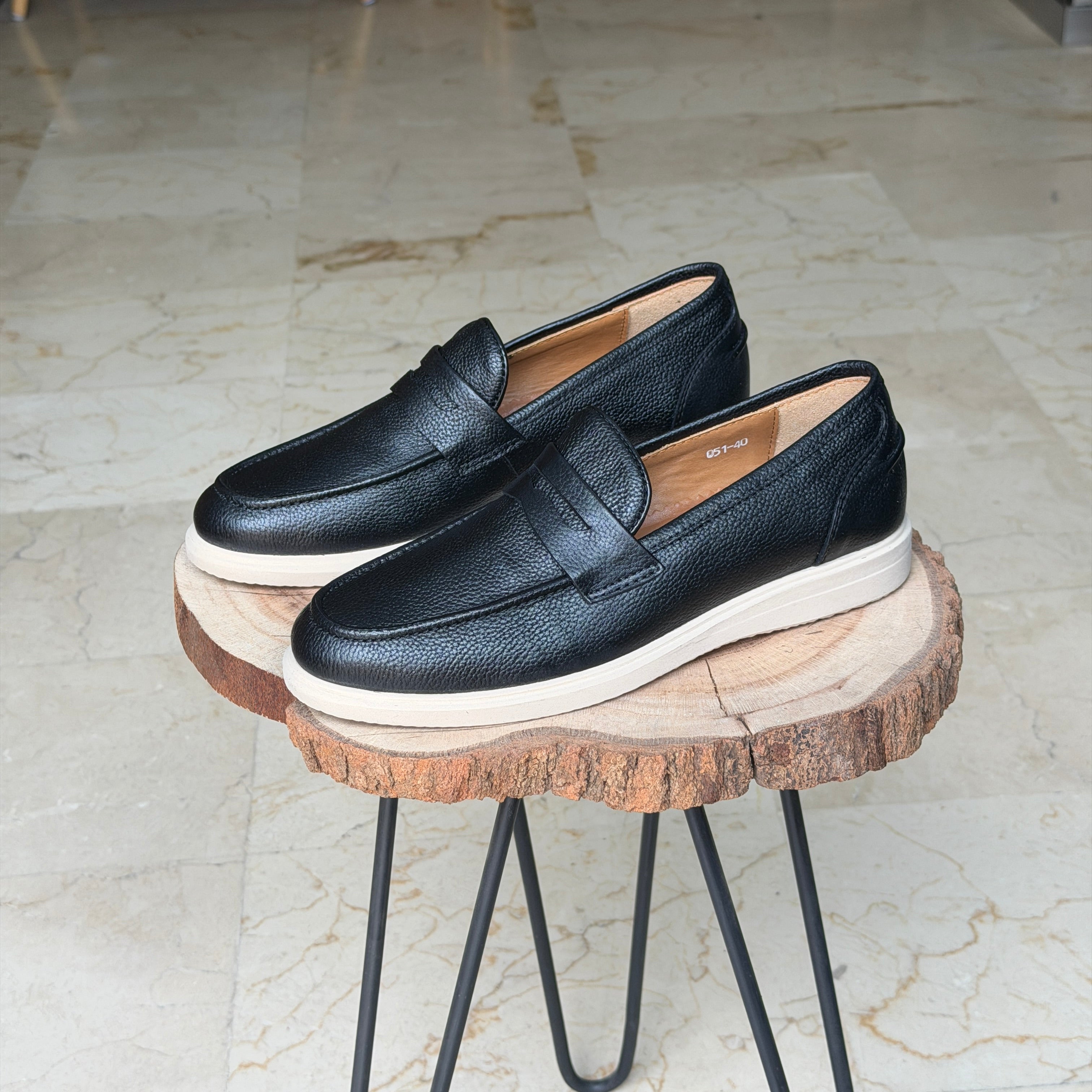 MOCASSIN EN CUIR BERLIN 051 NOIR CUIR - Shopilo Shoes