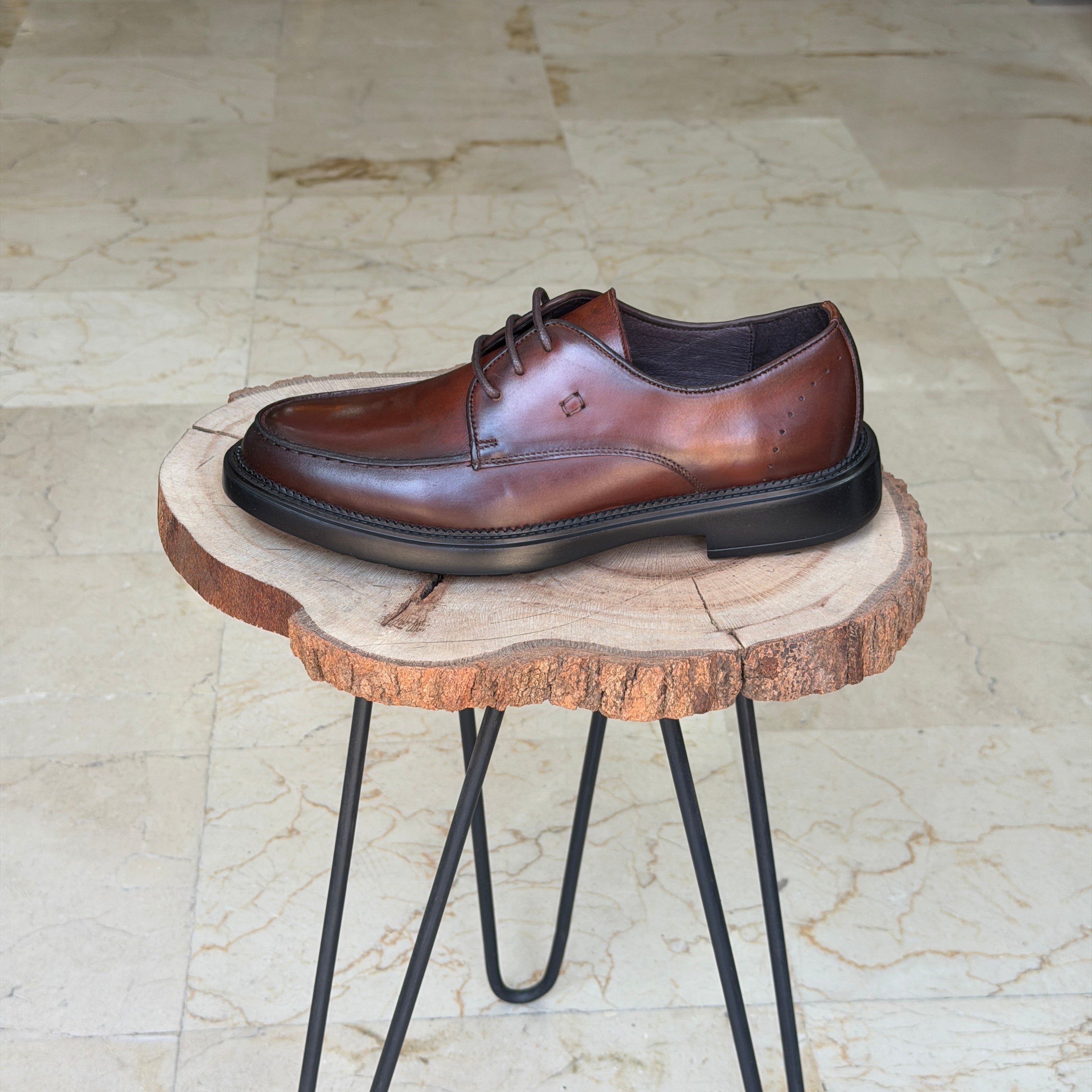 CHAUSSURES EN CUIR VÈRITABLES 060 taba