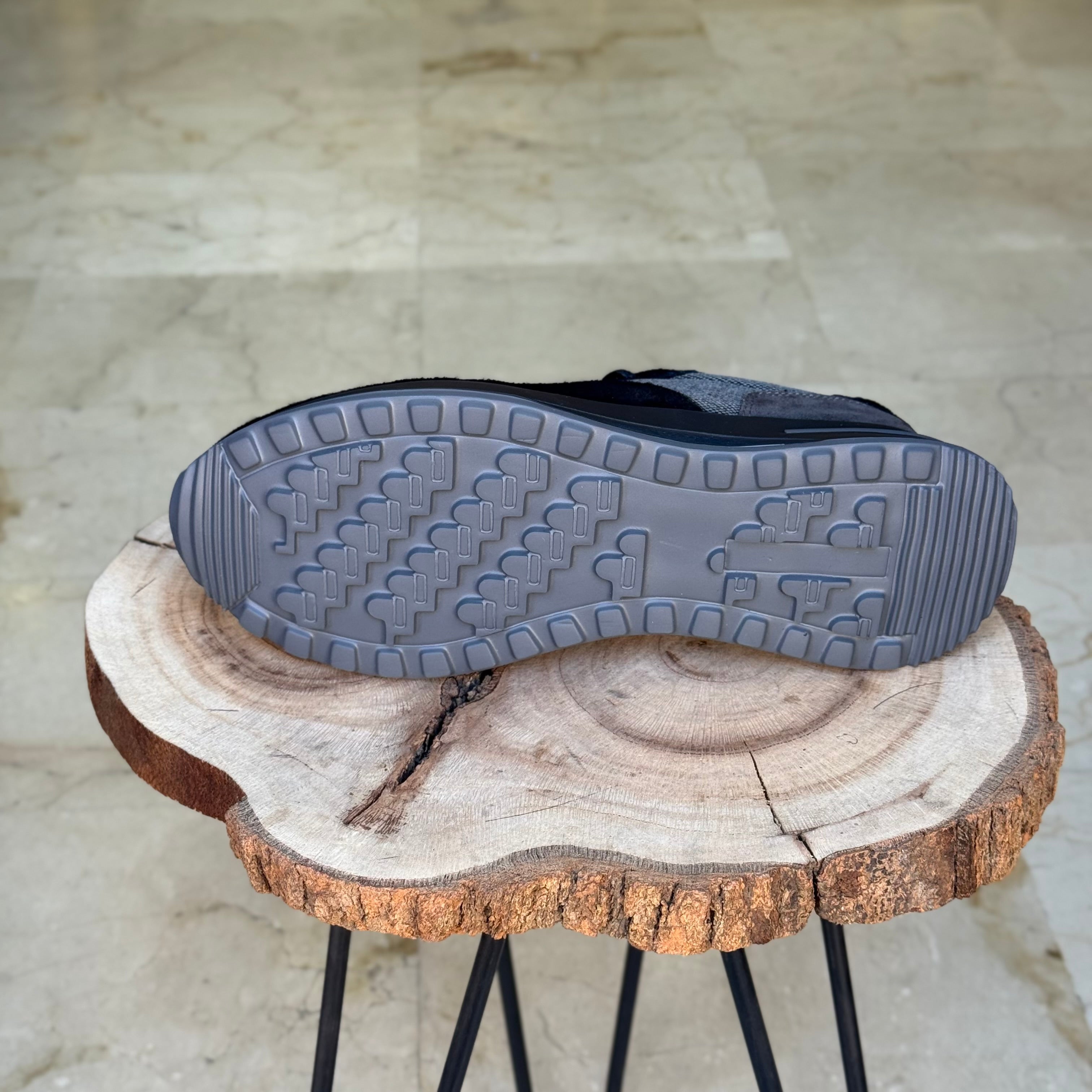 Basket en cuir - 915 gris / n