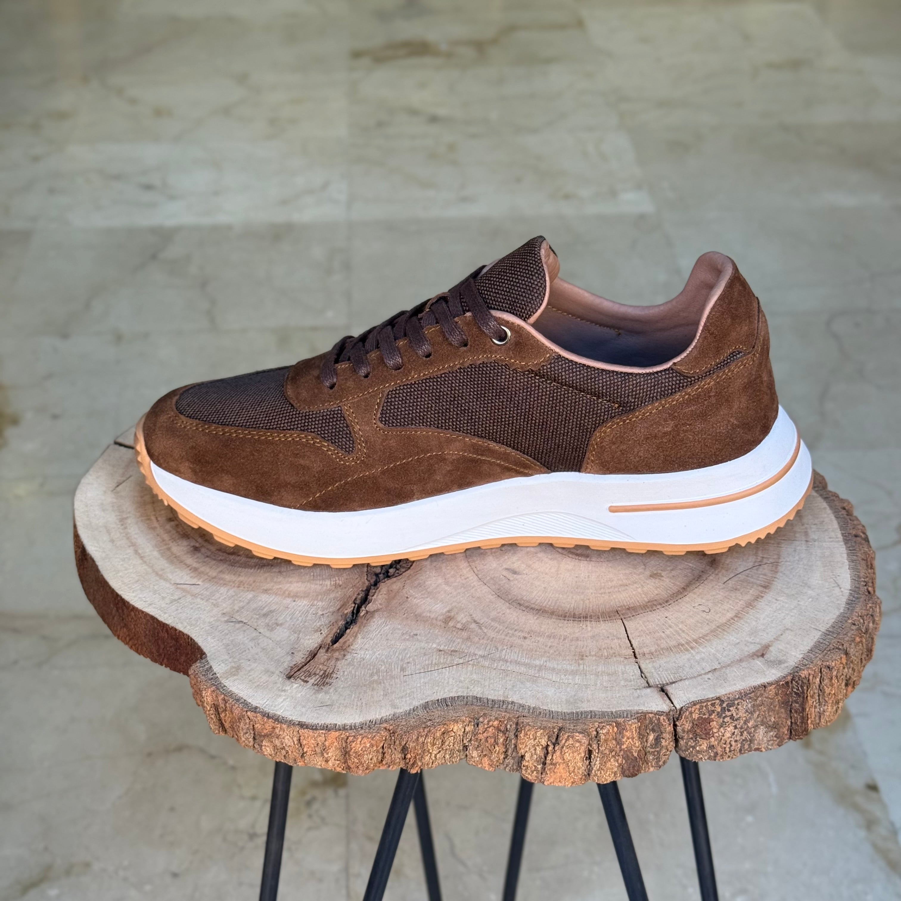 Basket en cuir - 915 taba