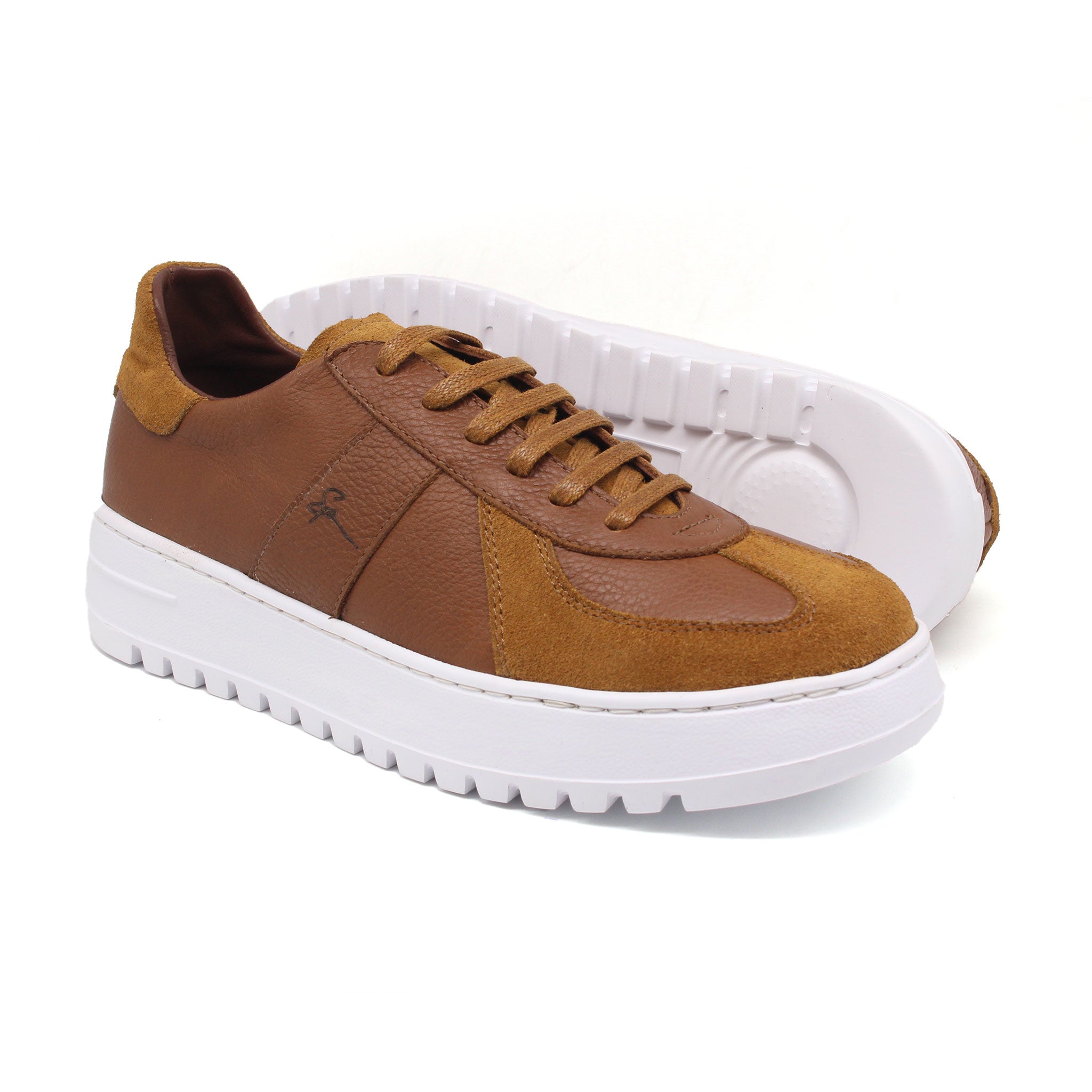 REF: 765 BASKET EN CUIR MARRON CLAIR