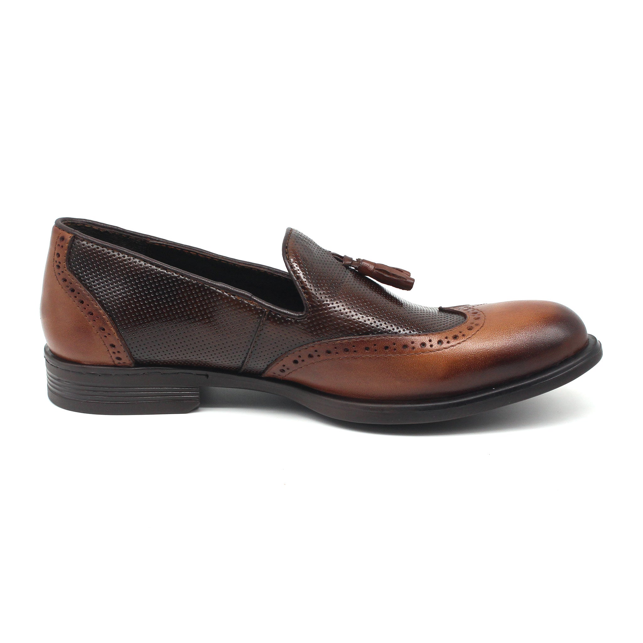 REF: 076 CHAUSSURE CLASS EN CUIR MARRON CLAIR 2K23