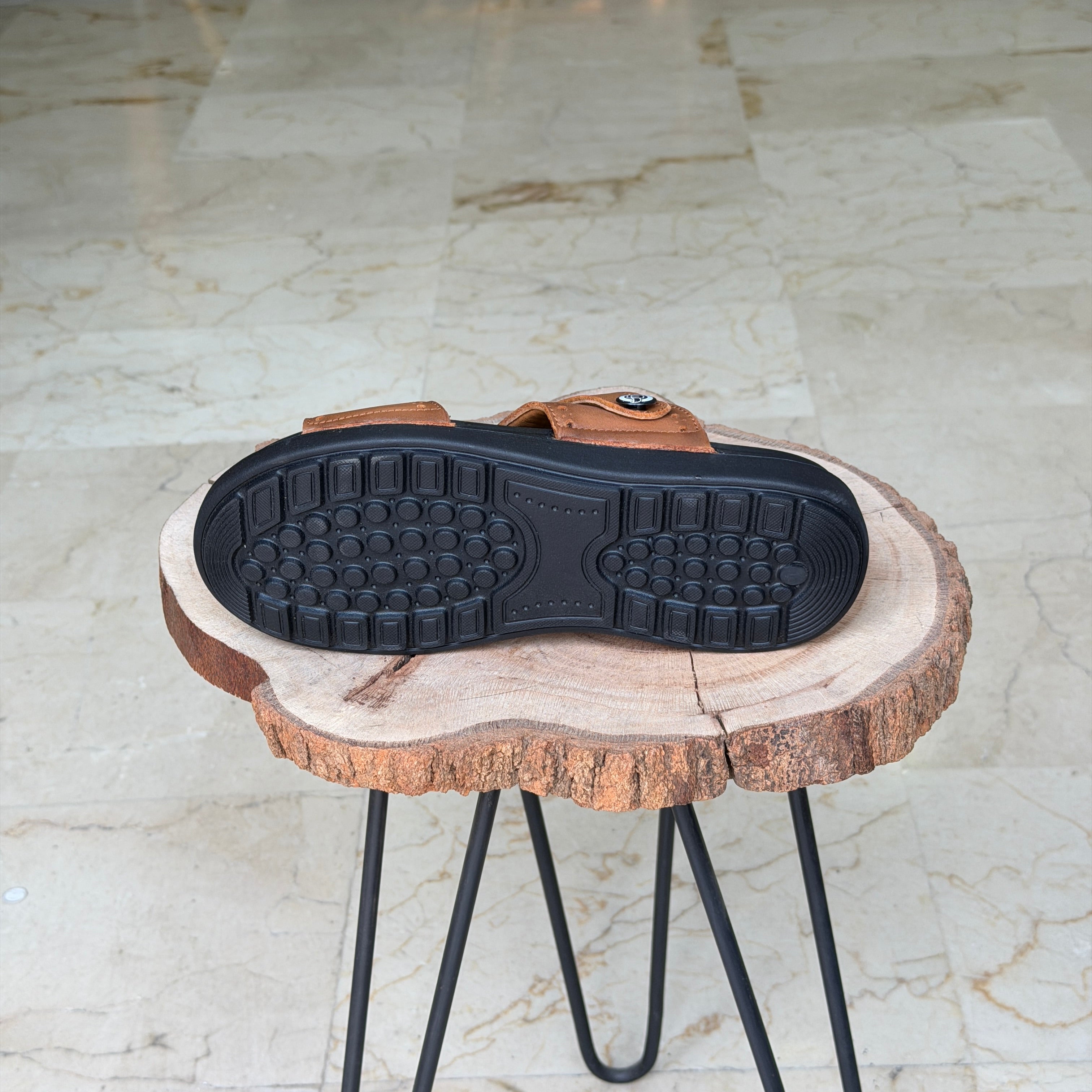 SANDALE EN CUIR Ergonomic Arch S44 TABA - Shopilo Shoes