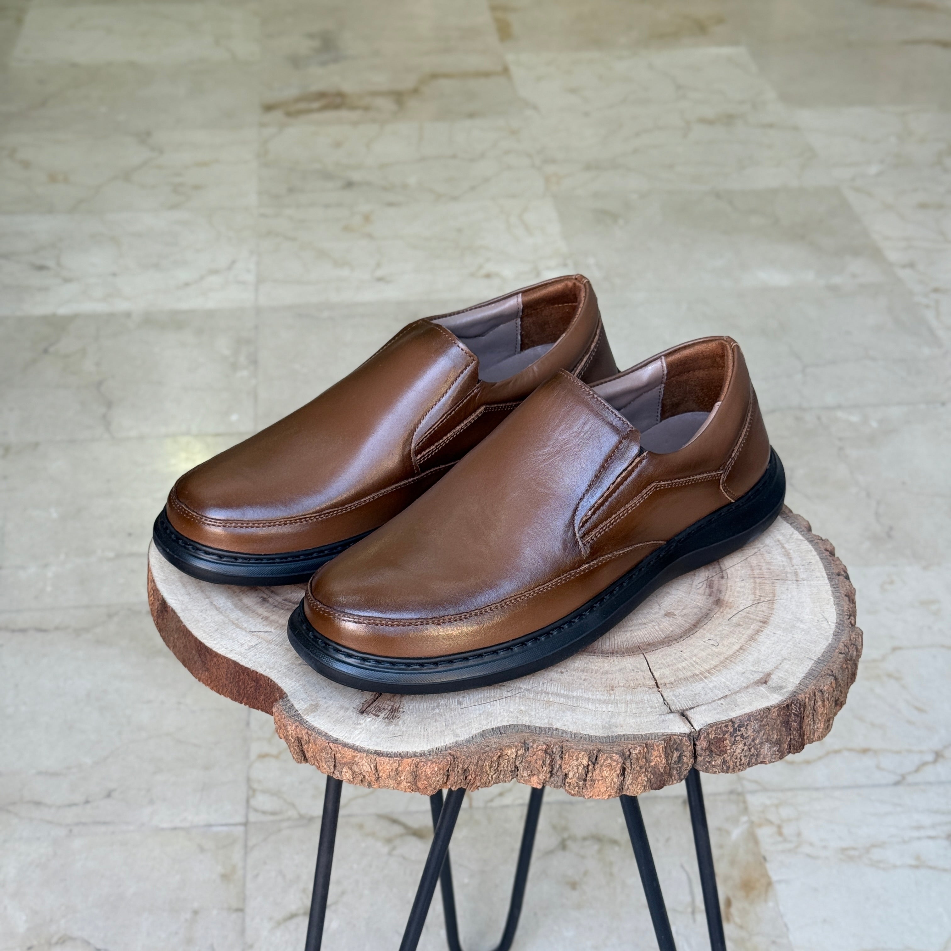 CHAUSSURE MEDICAL EN CUIR 104 TABAC