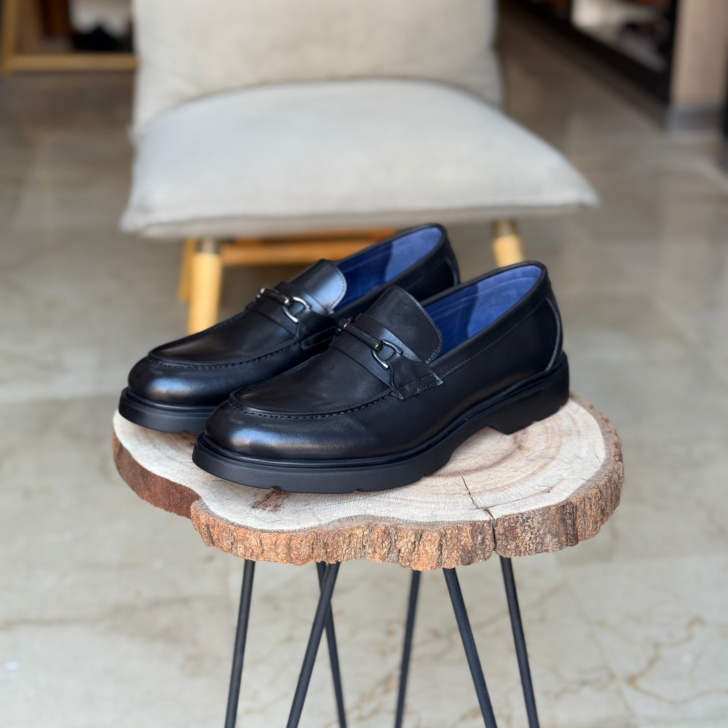 CHAUSSURES EN CUIR VÈRITABLES 108 NOIR