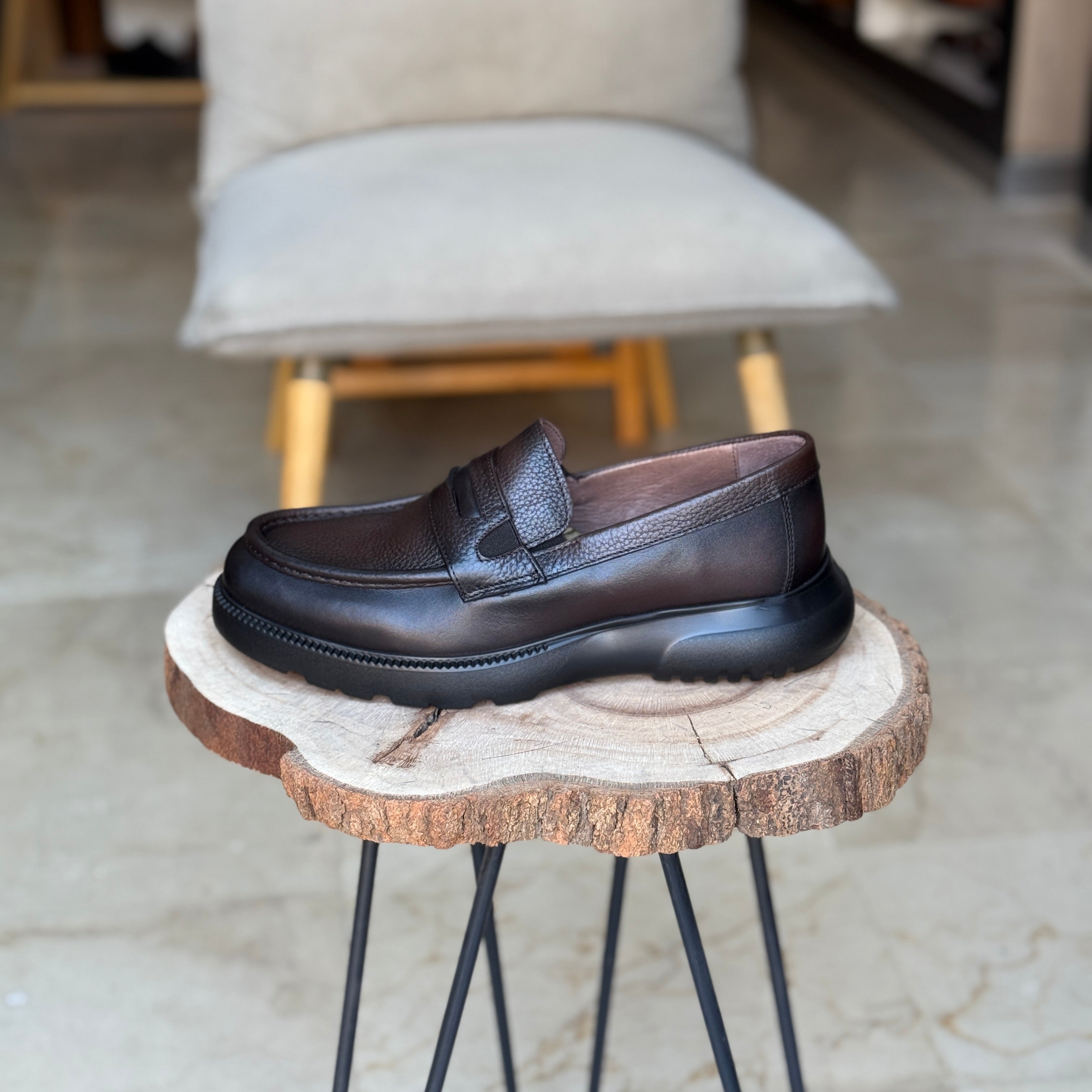CHAUSSURES EN CUIR VÈRITABLES 437 MARRON