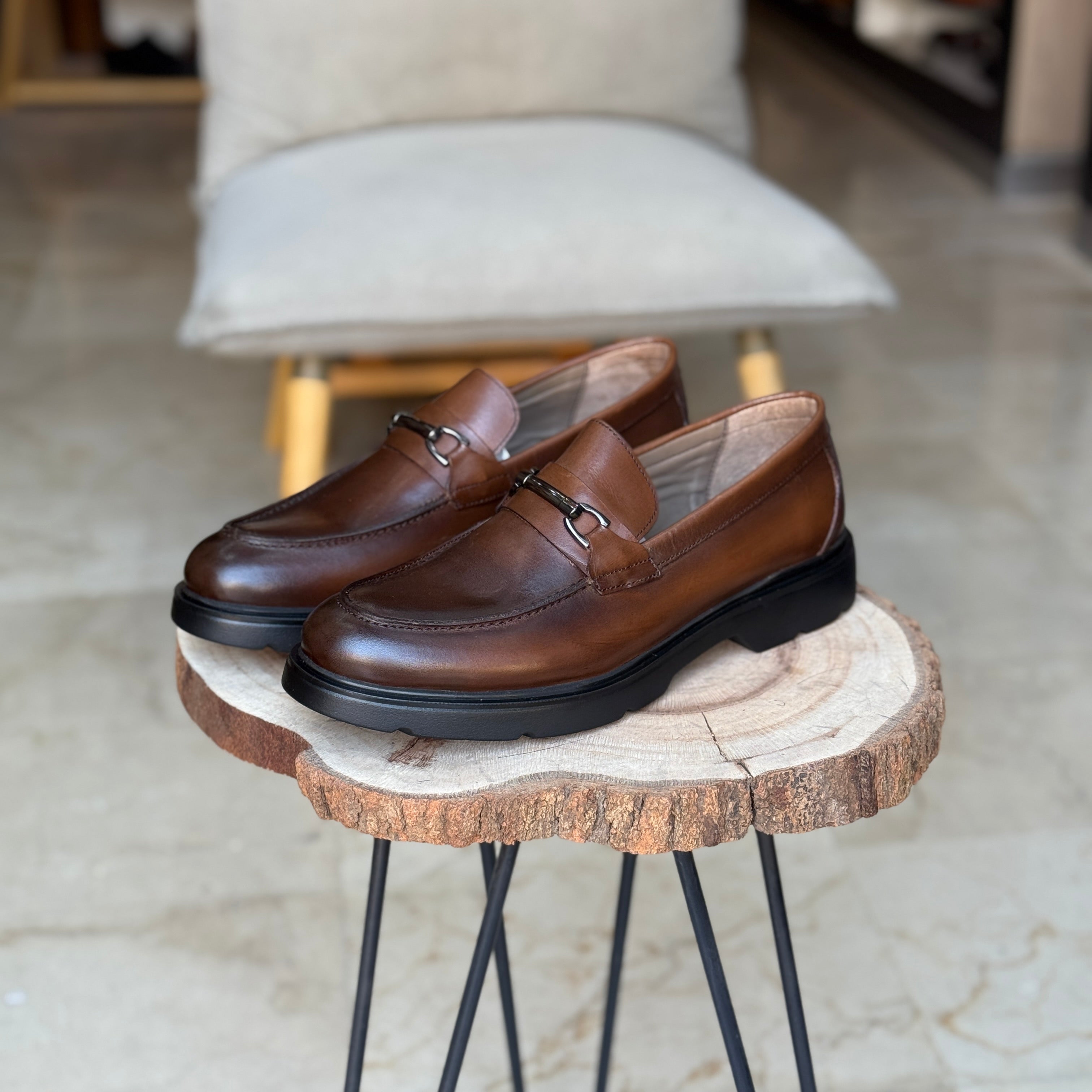 CHAUSSURES EN CUIR VÈRITABLES 108 MARRON