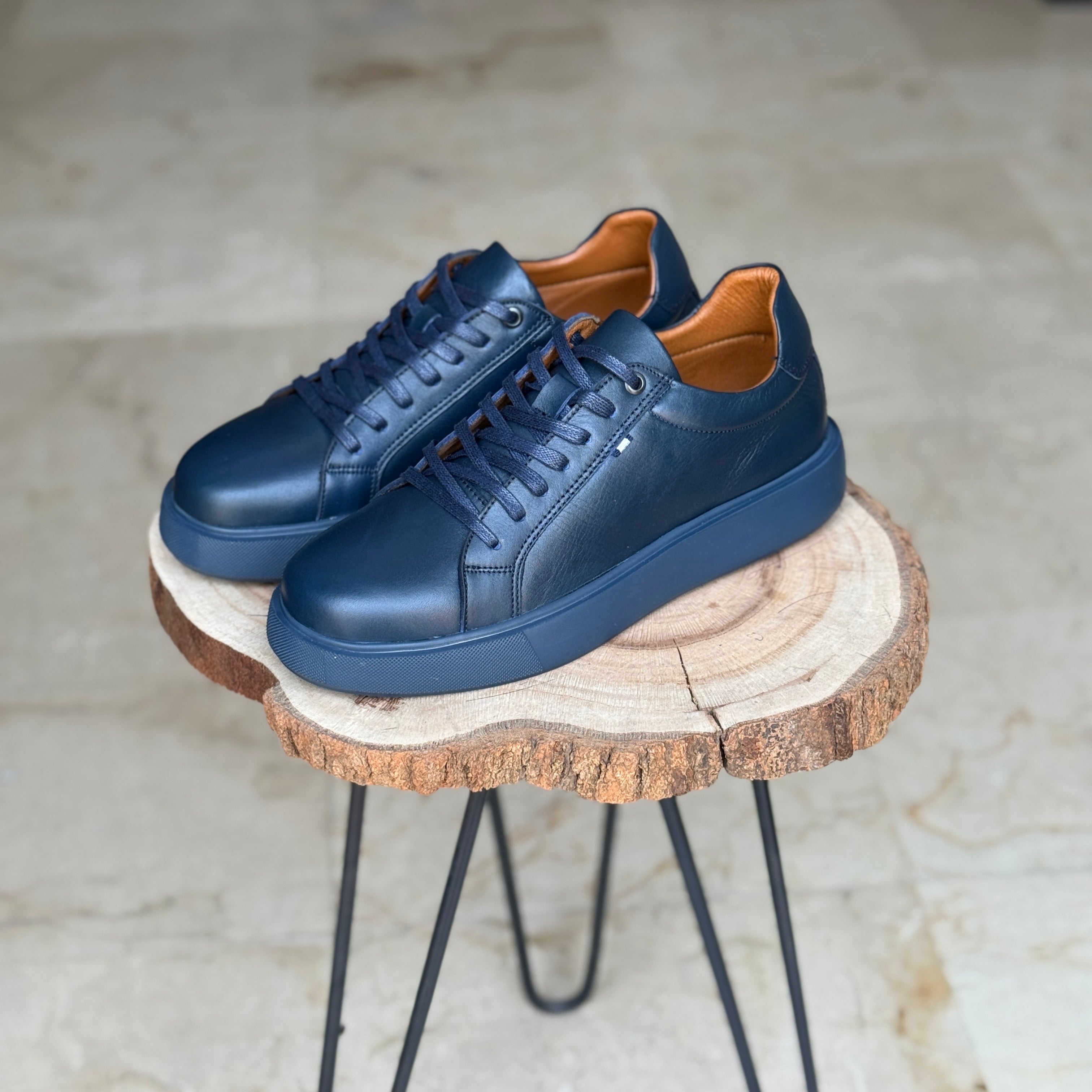 BASKET EN CUIR 528 BLEU