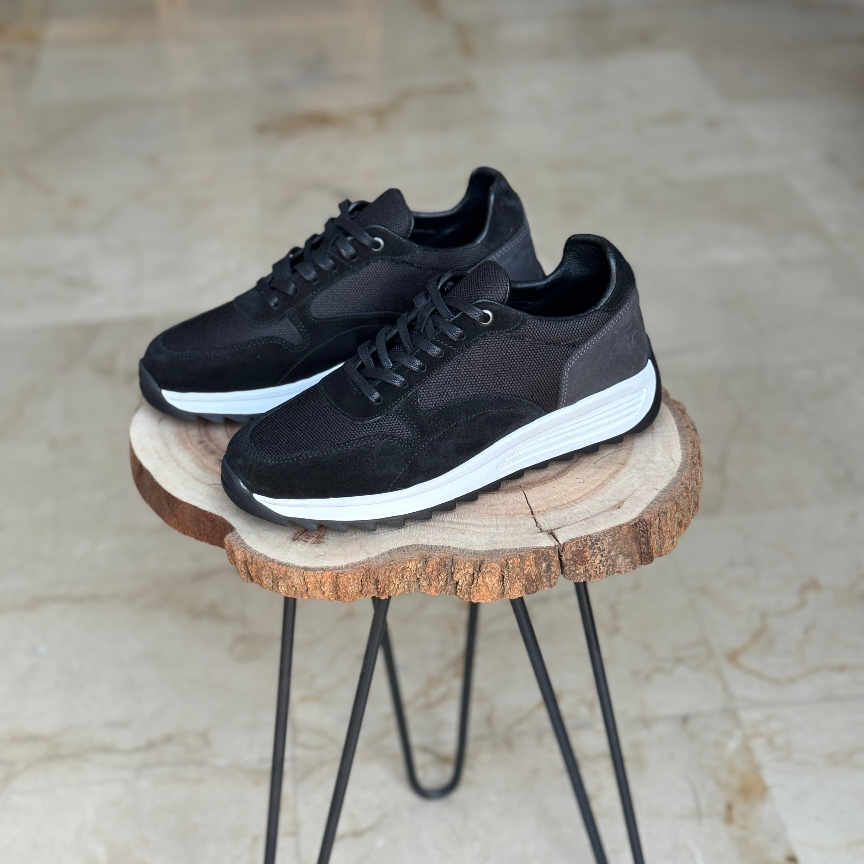 BASKET EN CUIR 915 N&B