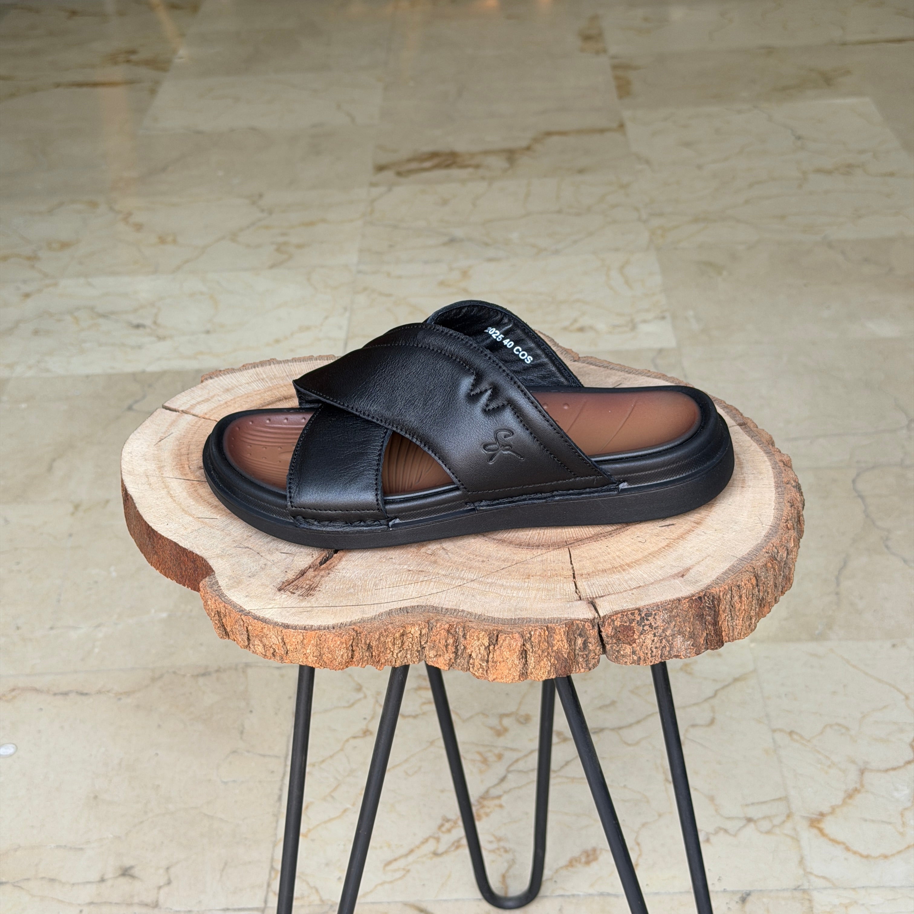 SANDALE EN CUIR Ergonomic Arch S47 NOIR