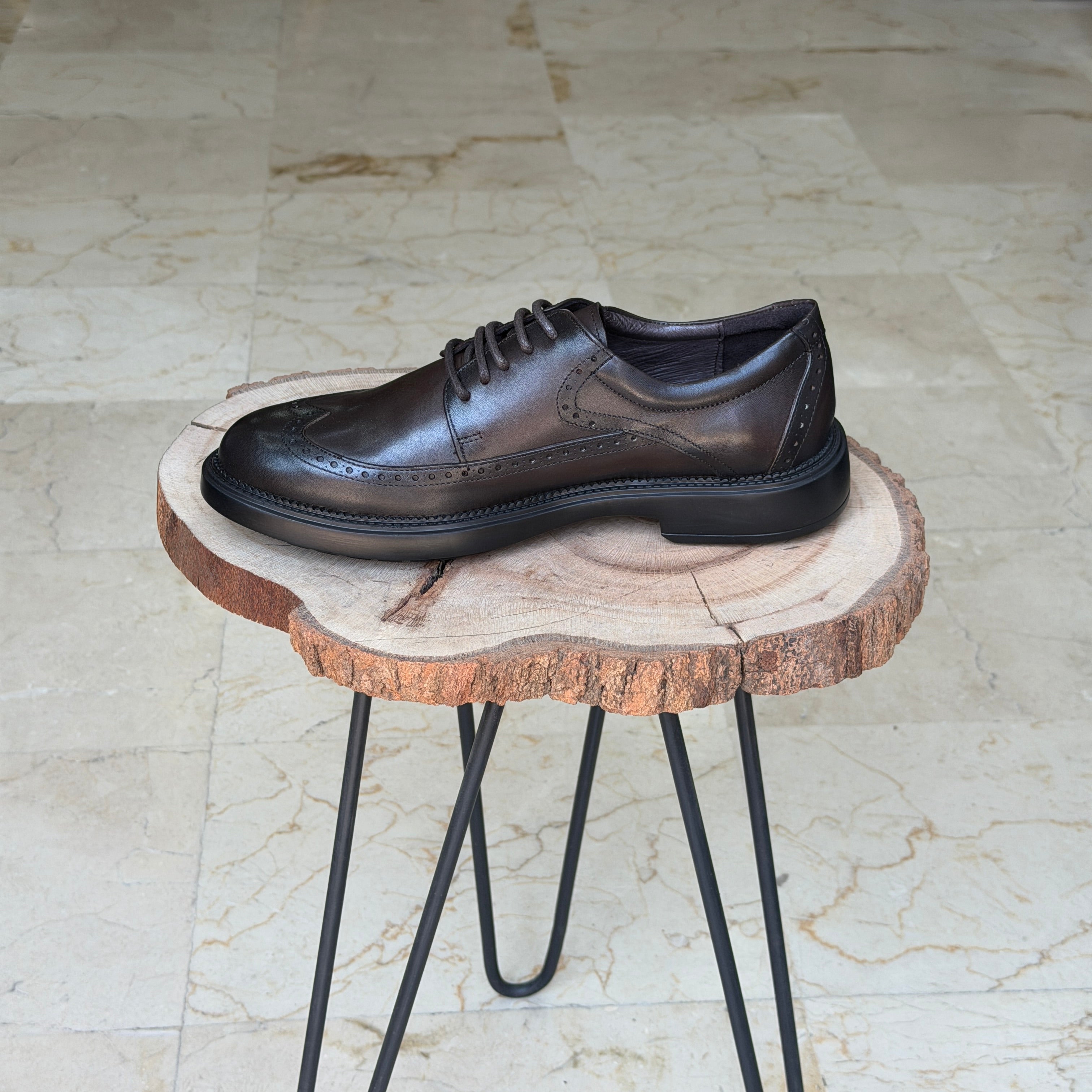 CHAUSSURES EN CUIR VÈRITABLES 028 marron
