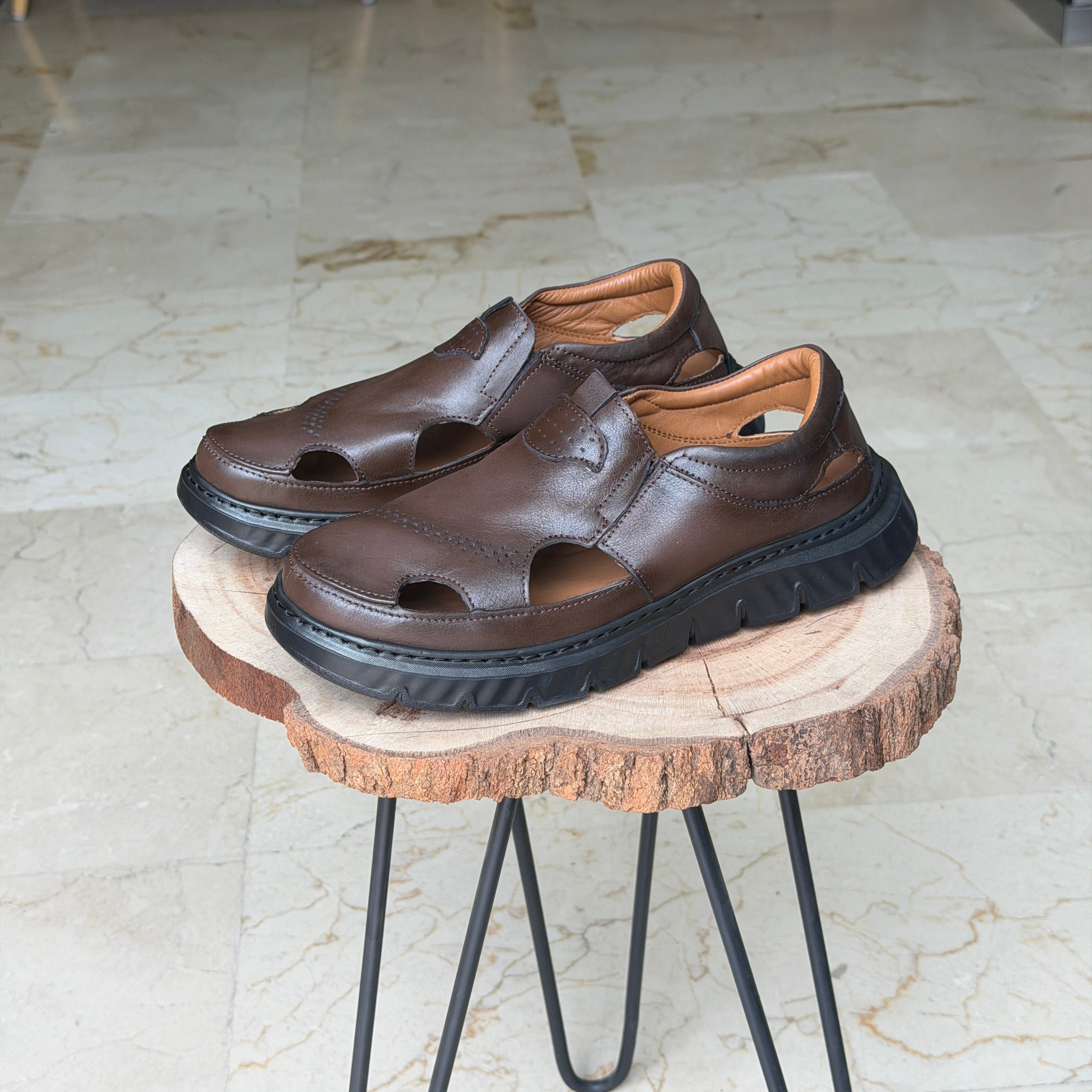SANDALE EN CUIR Garabia Marron - Shopilo Shoes