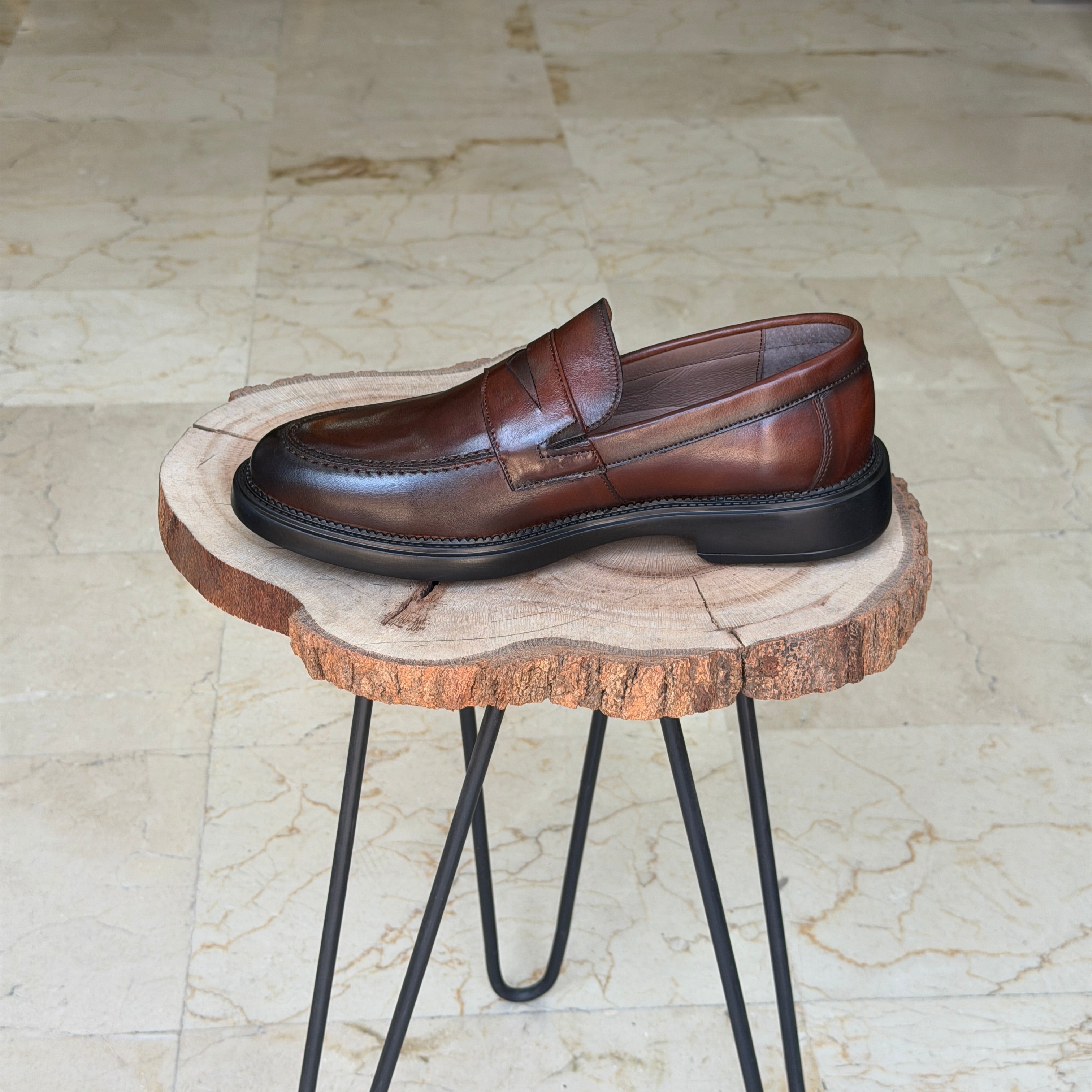 CHAUSSURES EN CUIR VÈRITABLES 017 Taba