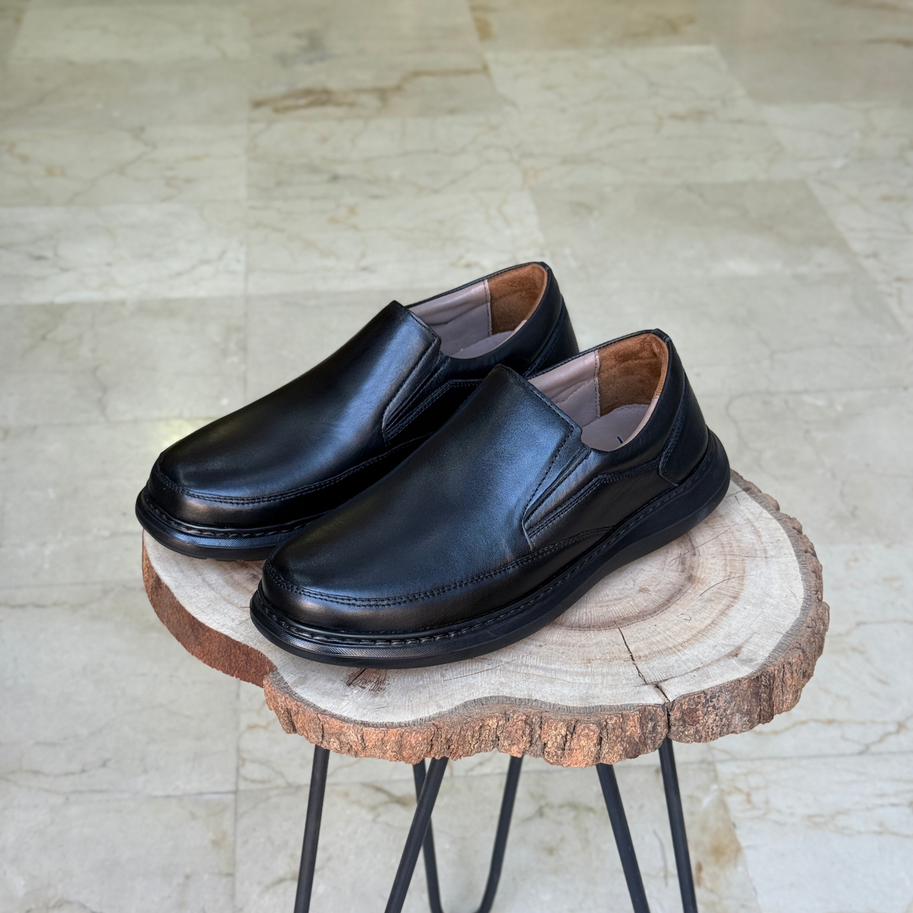 CHAUSSURE MEDICAL EN CUIR  104 NOIR