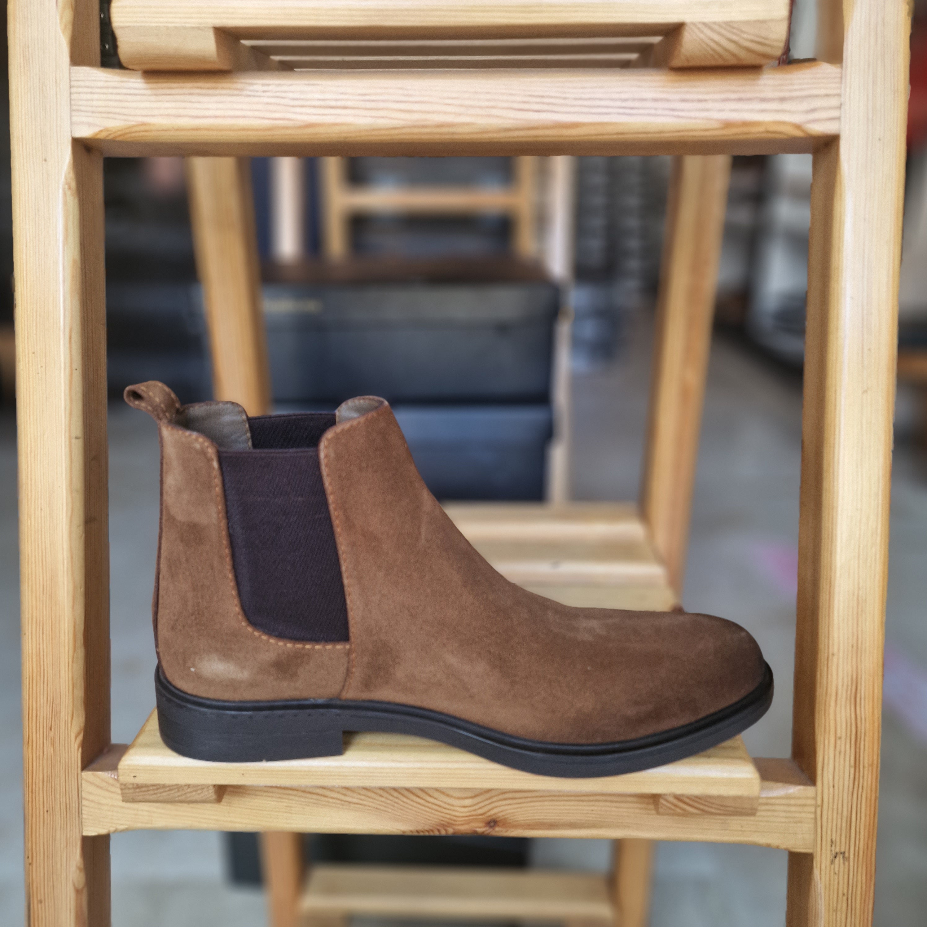 REF: 6040 PRO BOTTINE EN CUIR DAIM MARRON CLAIR TX