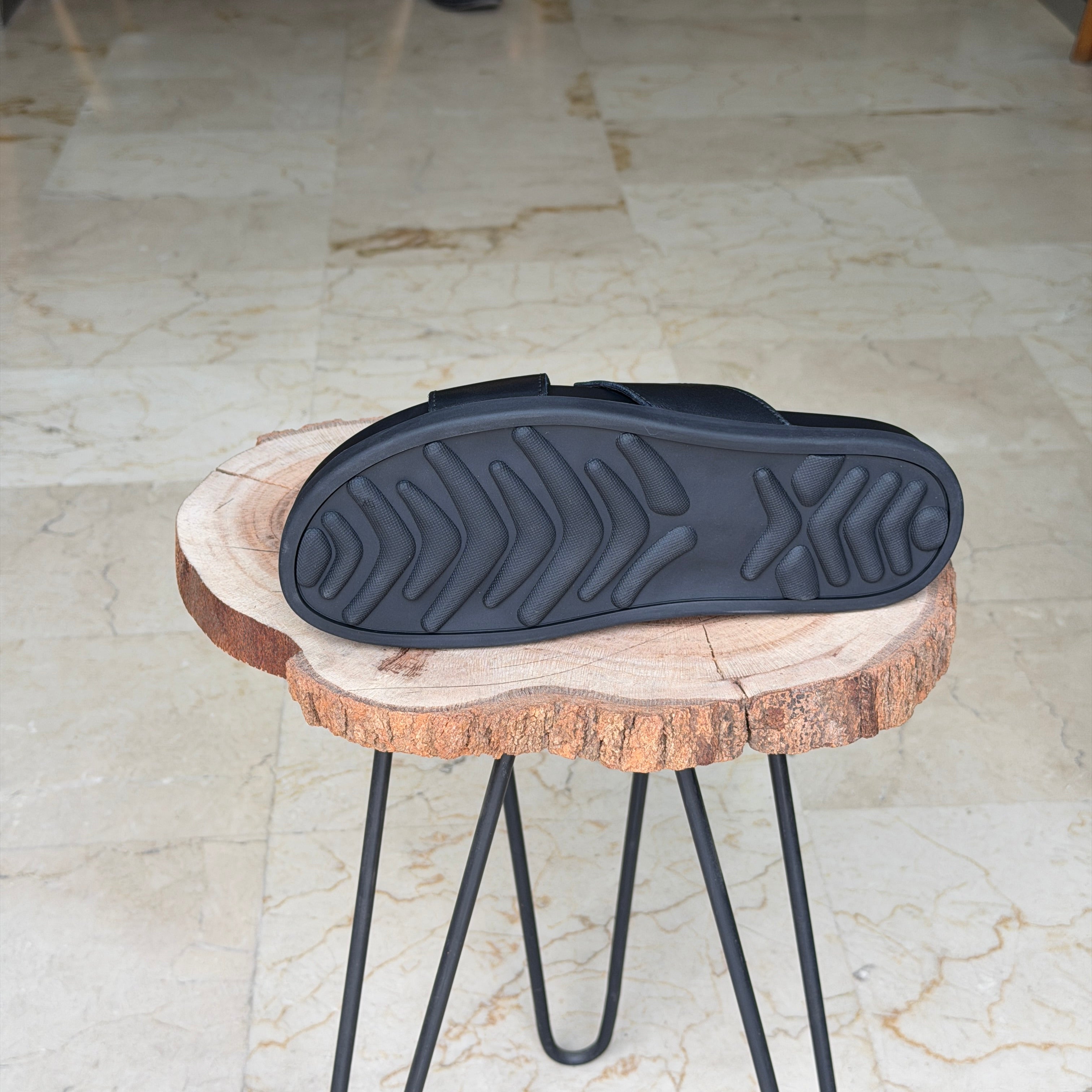 SANDALE EN CUIR Terra-Cuir 040 Noir