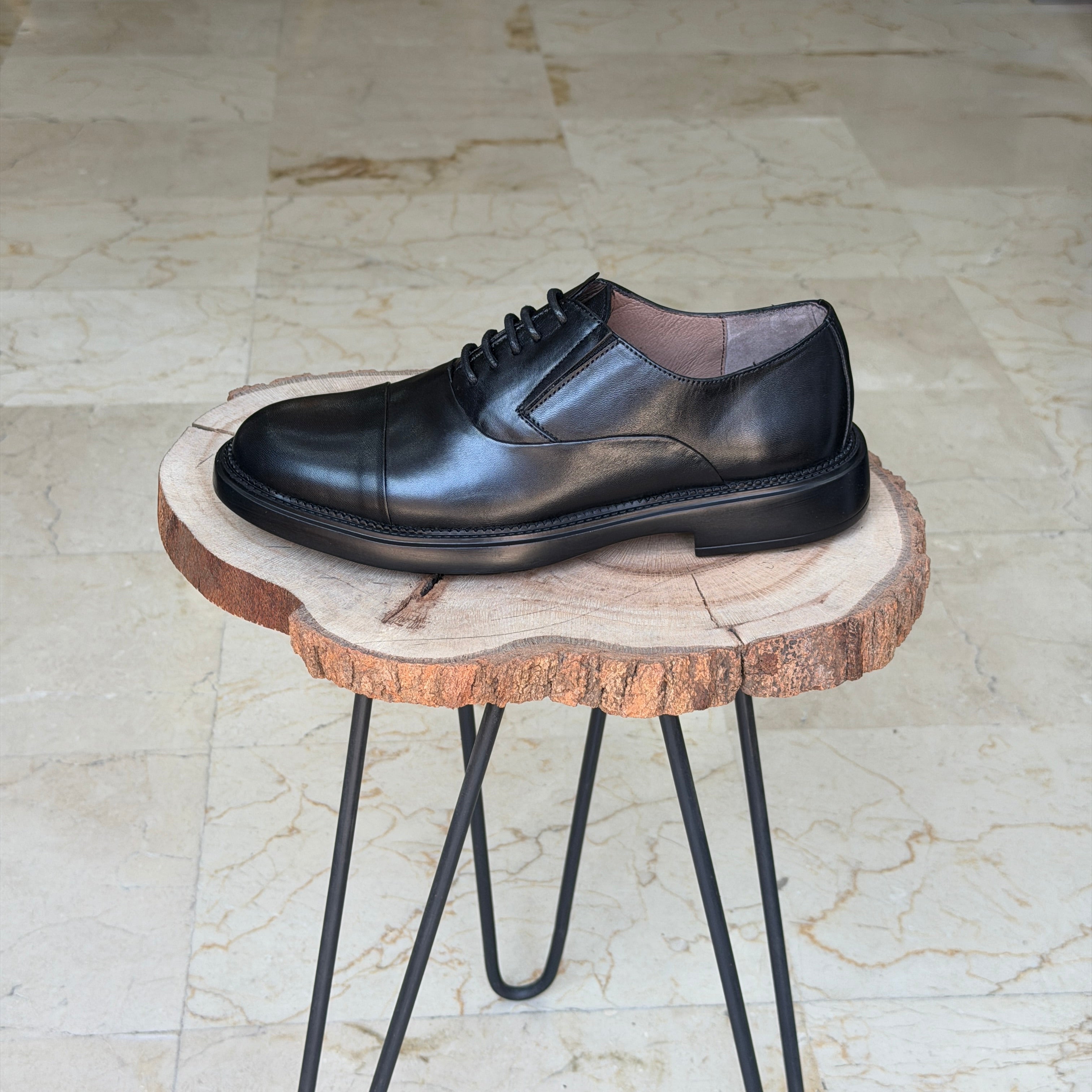 CHAUSSURES EN CUIR VÈRITABLES 028 noir