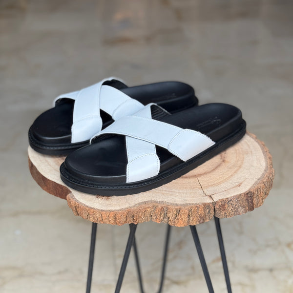 SANDALE EN CUIR  - SSS