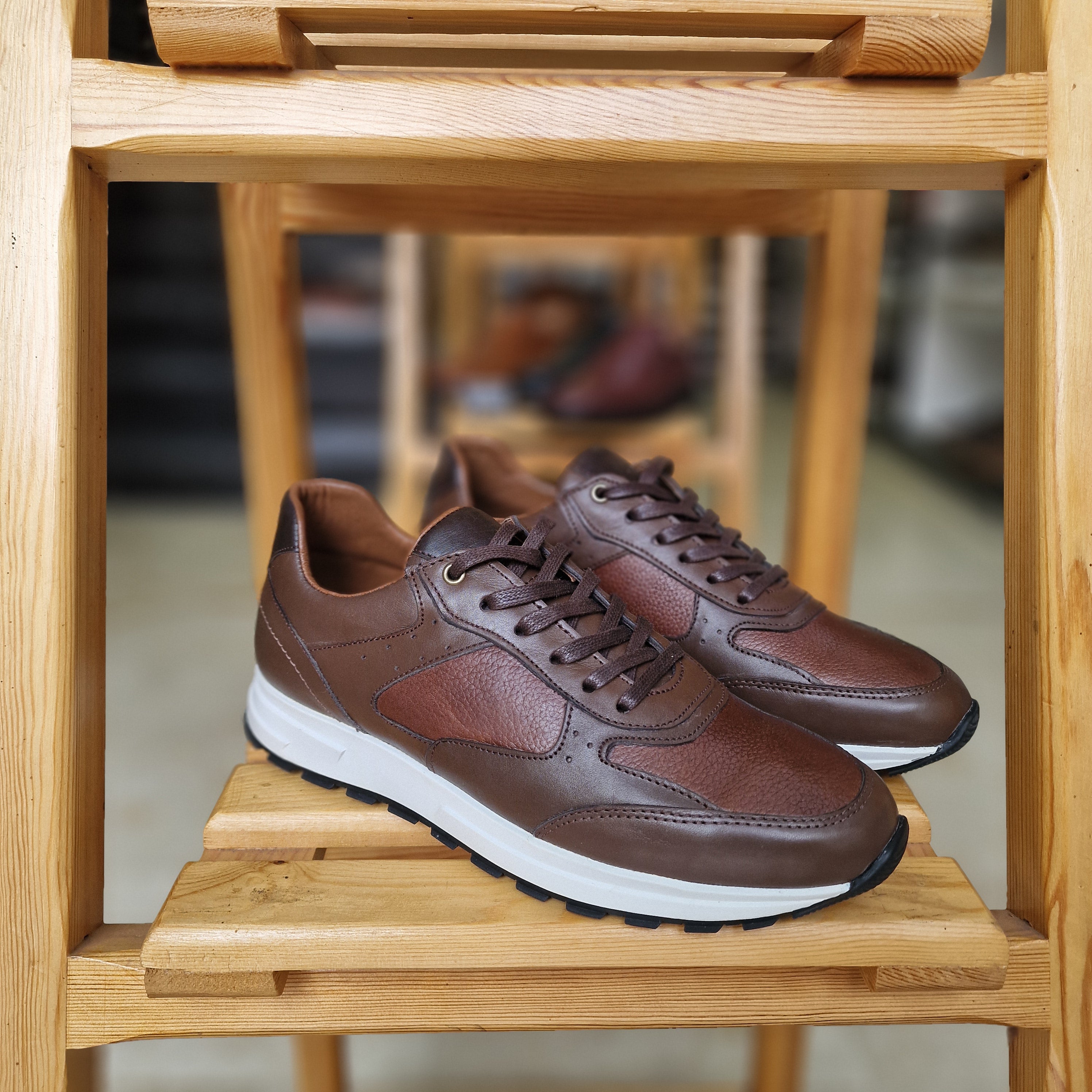Basket En Cuir Ref Taba : Eva 874