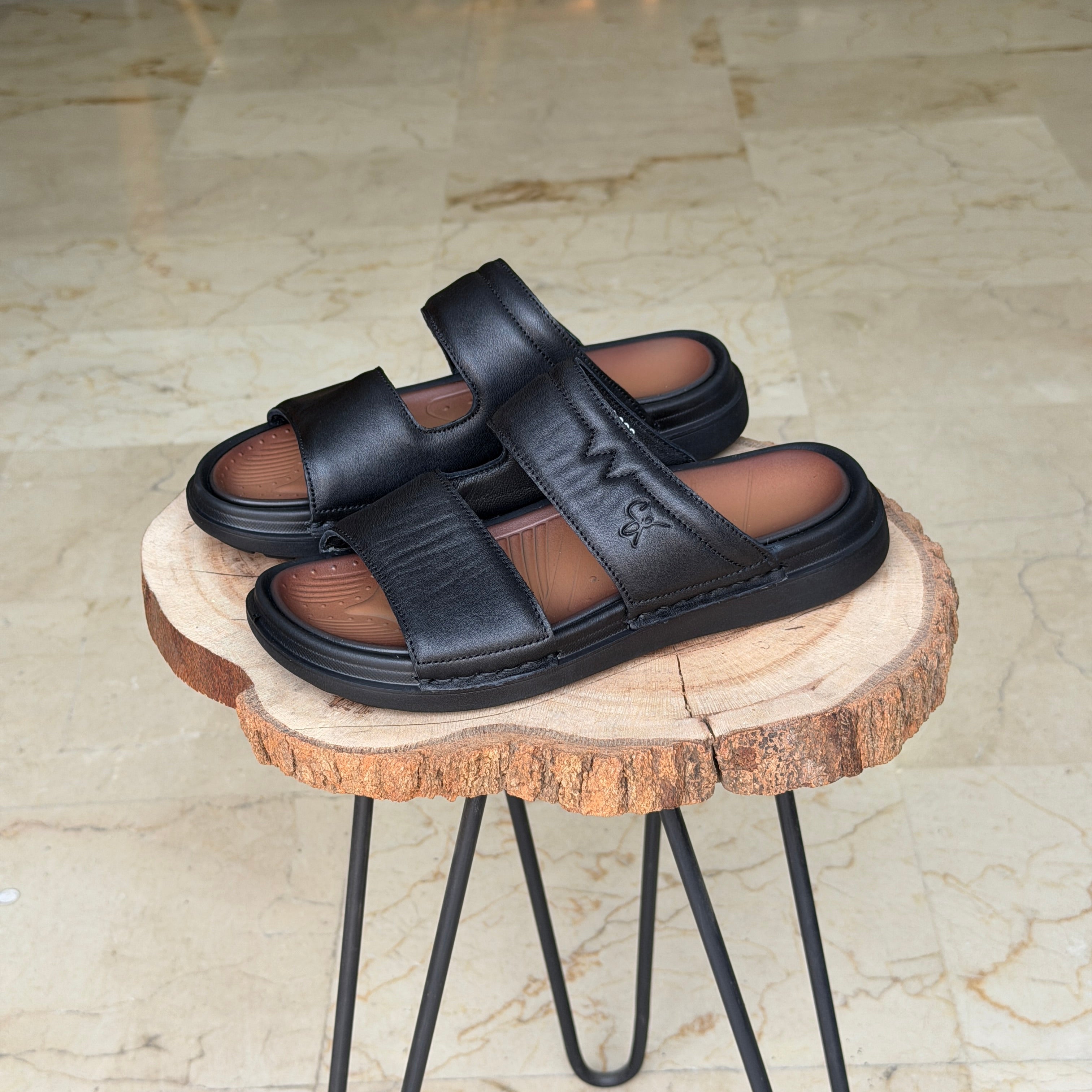 SANDALE EN CUIR Ergonomic Arch S43 NOIR