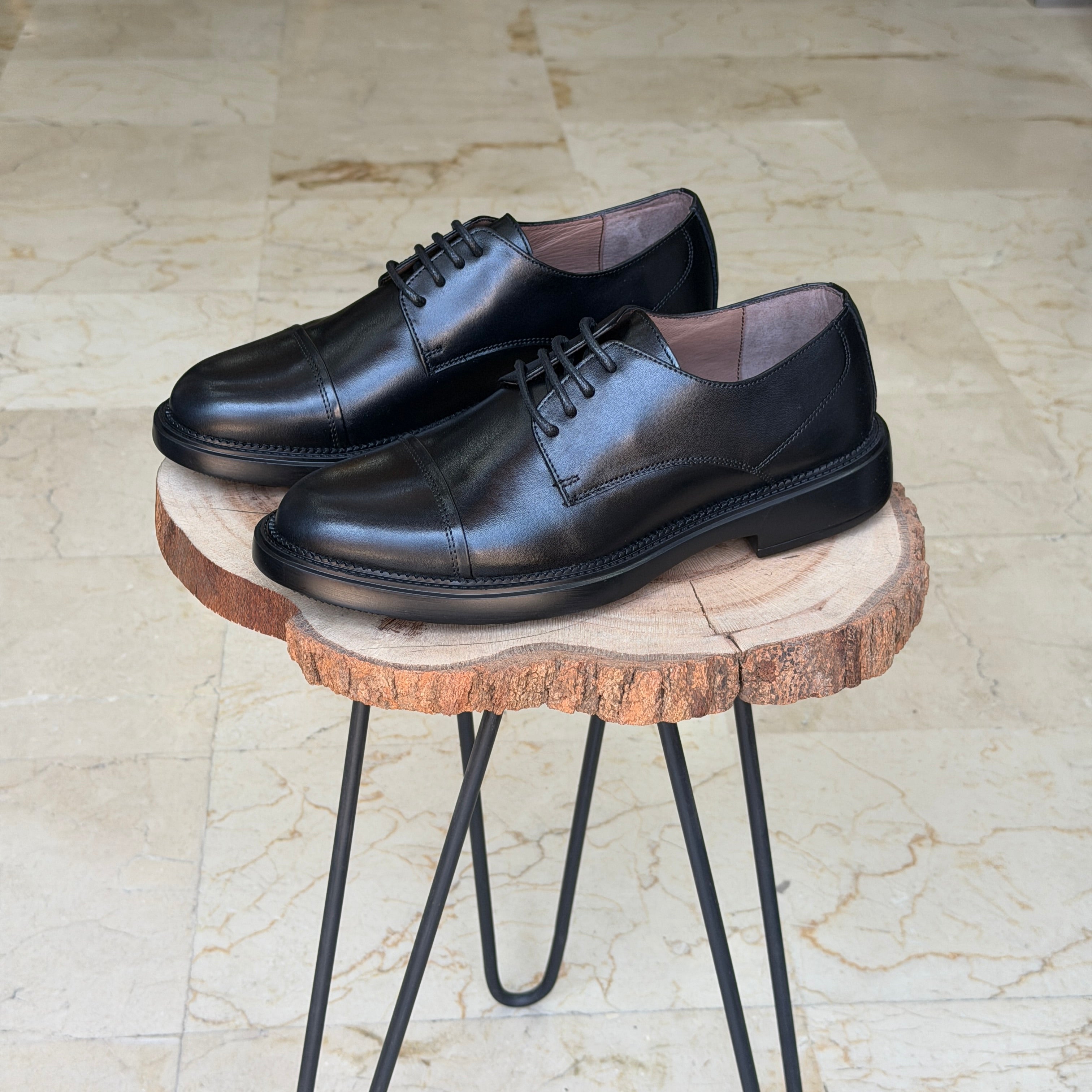 CHAUSSURES EN CUIR VÈRITABLES 041 noir