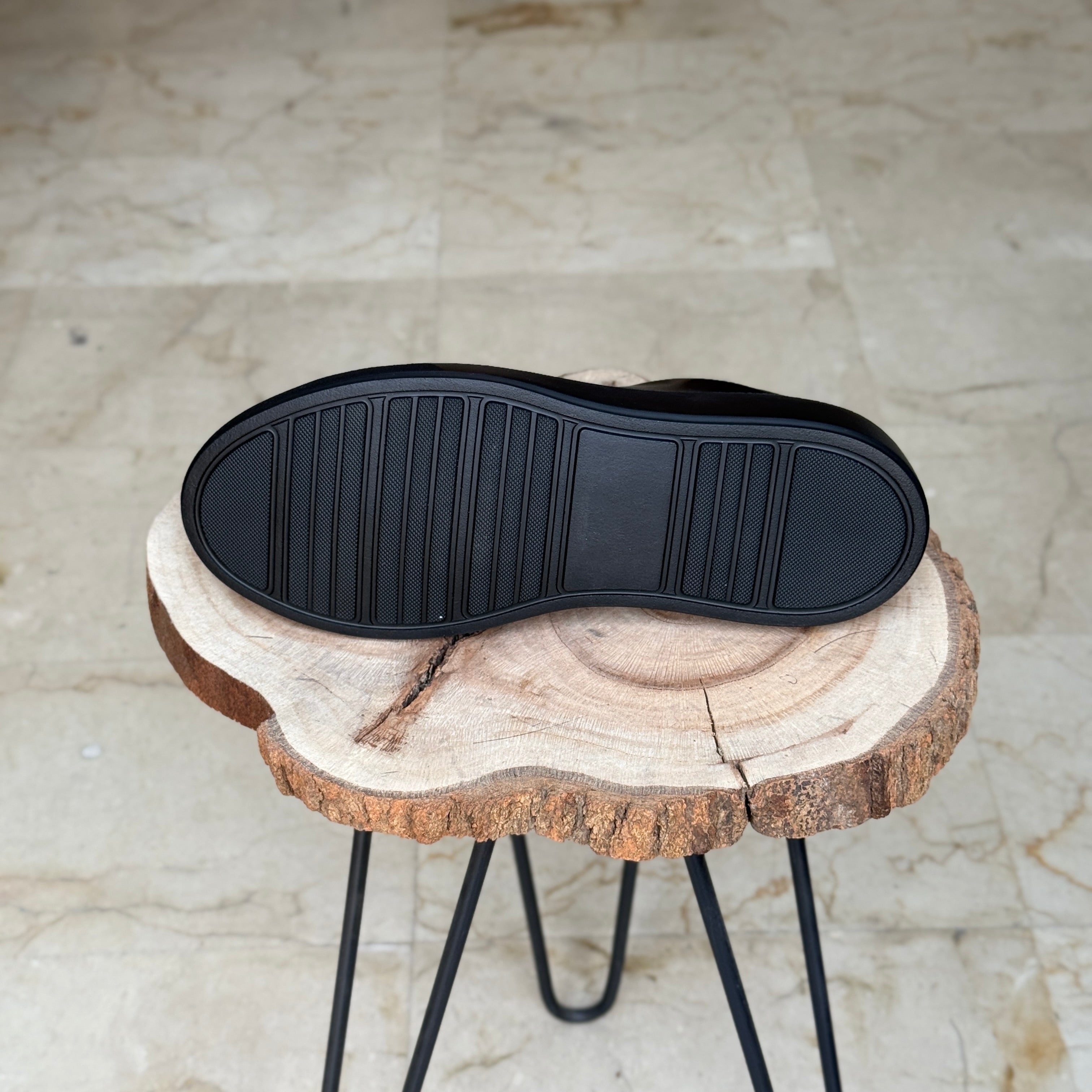 BASKET EN CUIR  L’ALLURE 708 NOIRE