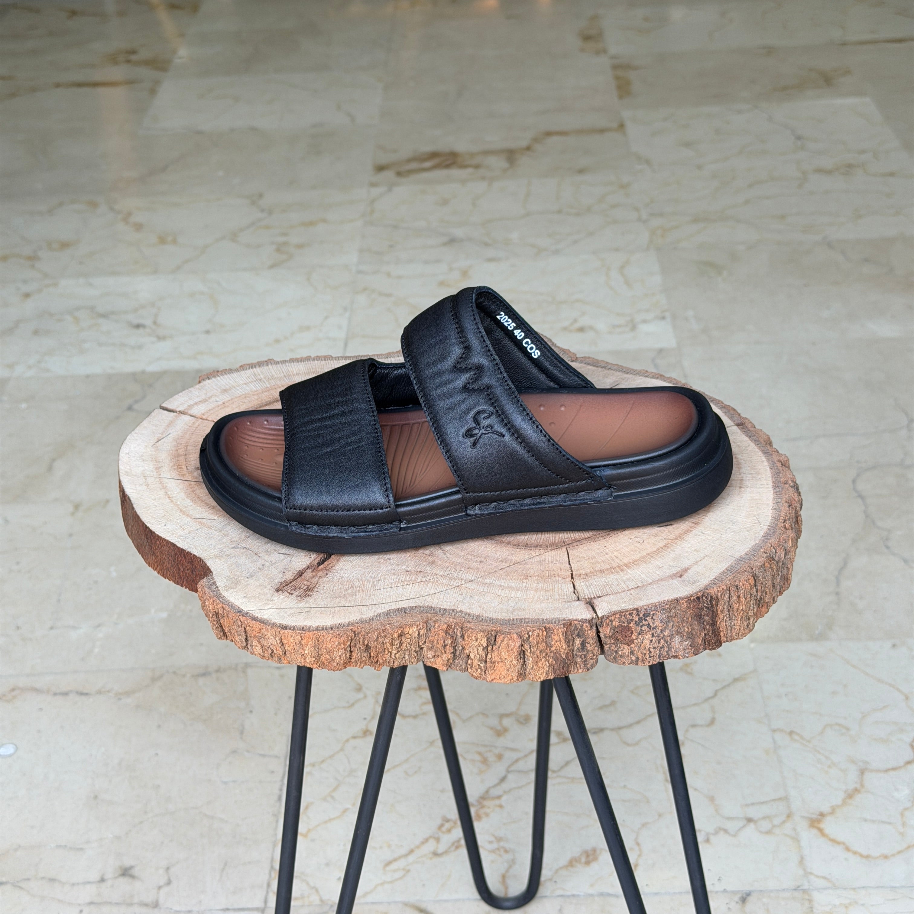 SANDALE EN CUIR Ergonomic Arch S43 NOIR