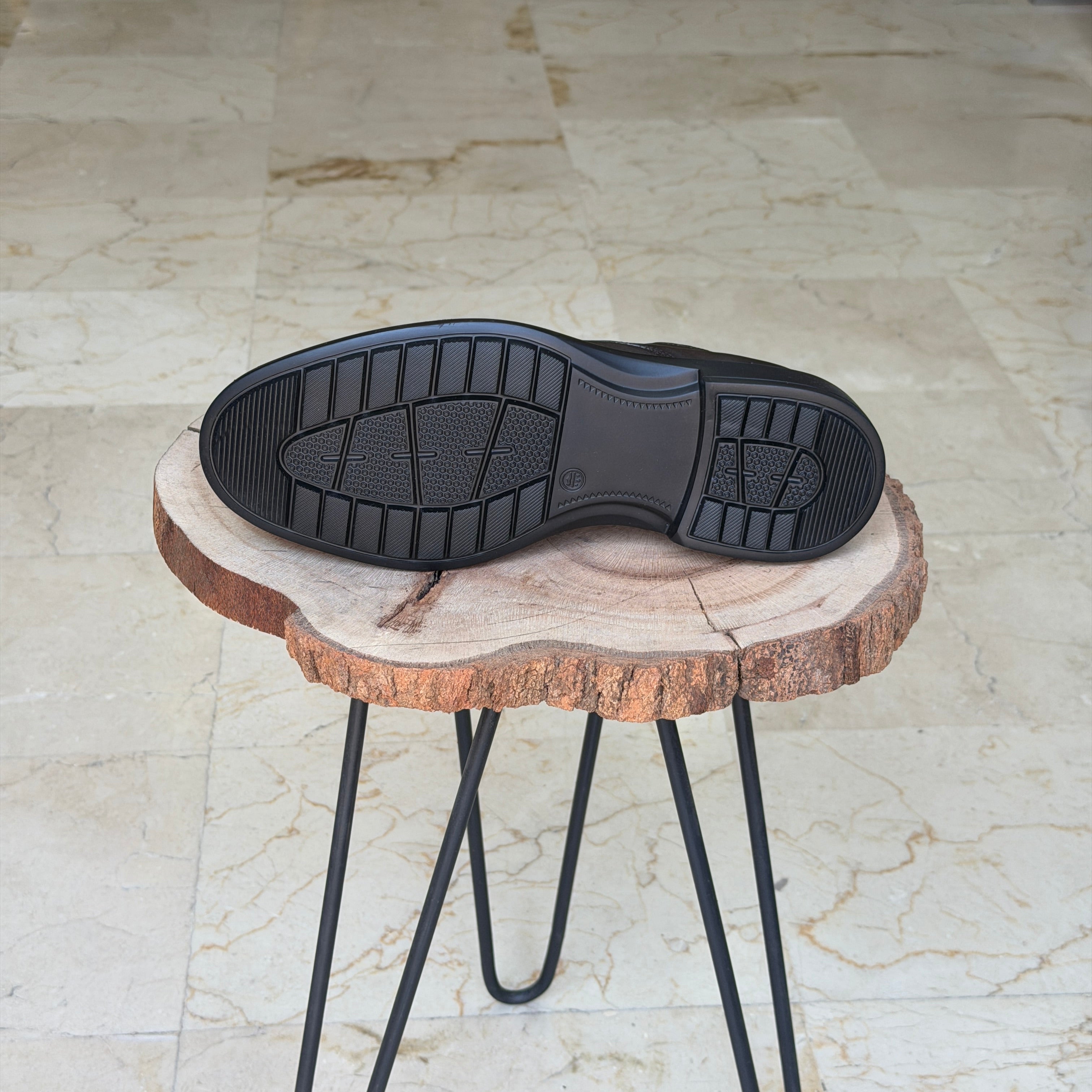 CHAUSSURES EN CUIR VÈRITABLES 060 marron